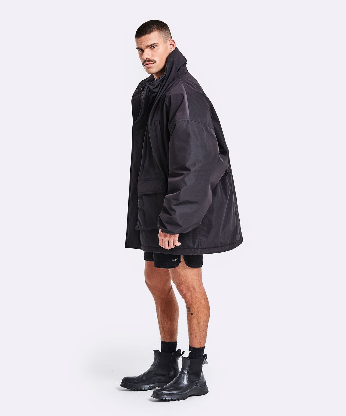 51퍼센트(51PERCENT) Shawl parka - black