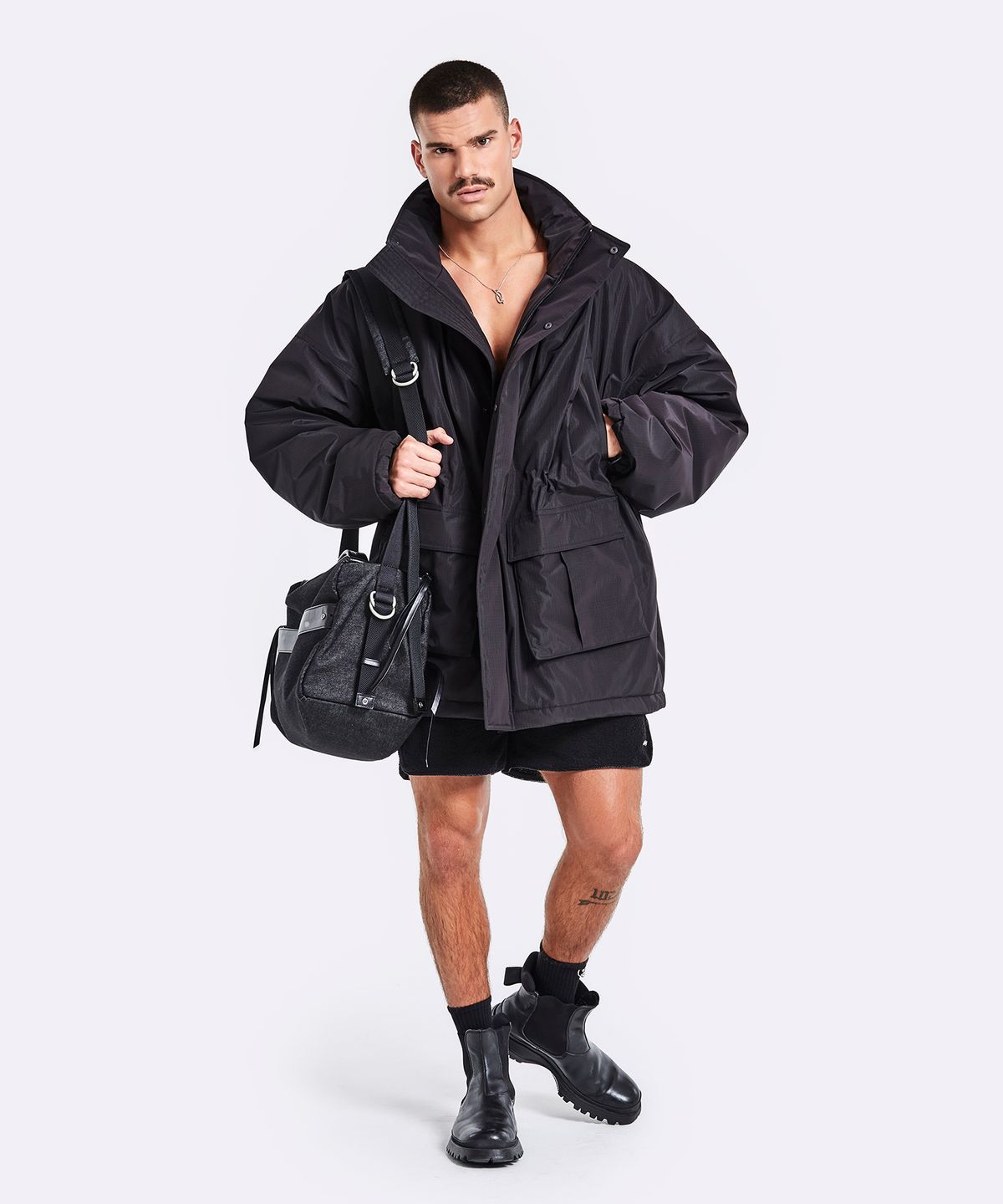 51퍼센트(51PERCENT) Shawl parka - black