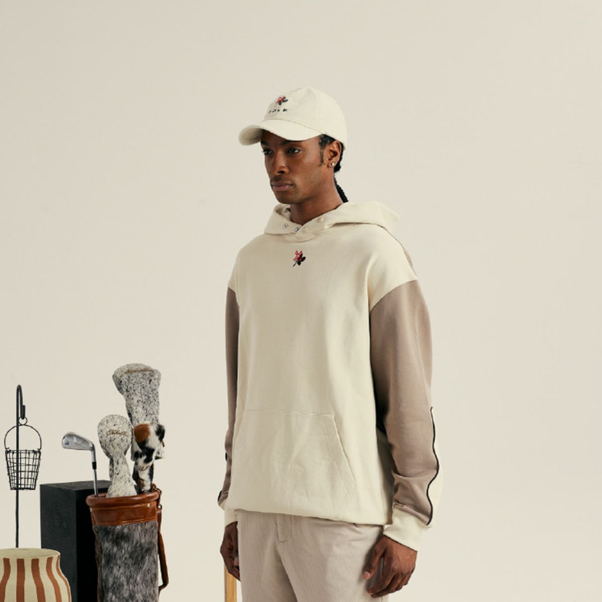 페인터골프(PAYNTR GOLF) PAYNTR X KHALHON 스트레치 코듀로이 캡 크림