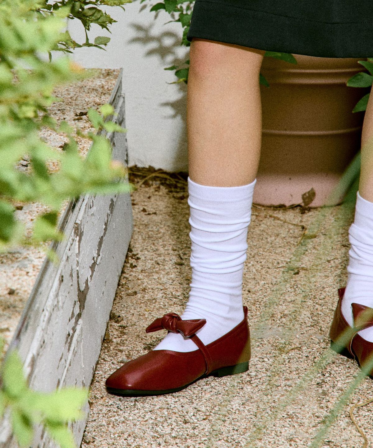 스퍼(SPUR) Odd Soft Bow Ribbon Flats 플랫 슈즈 1.5cm -VA9018 (3color)