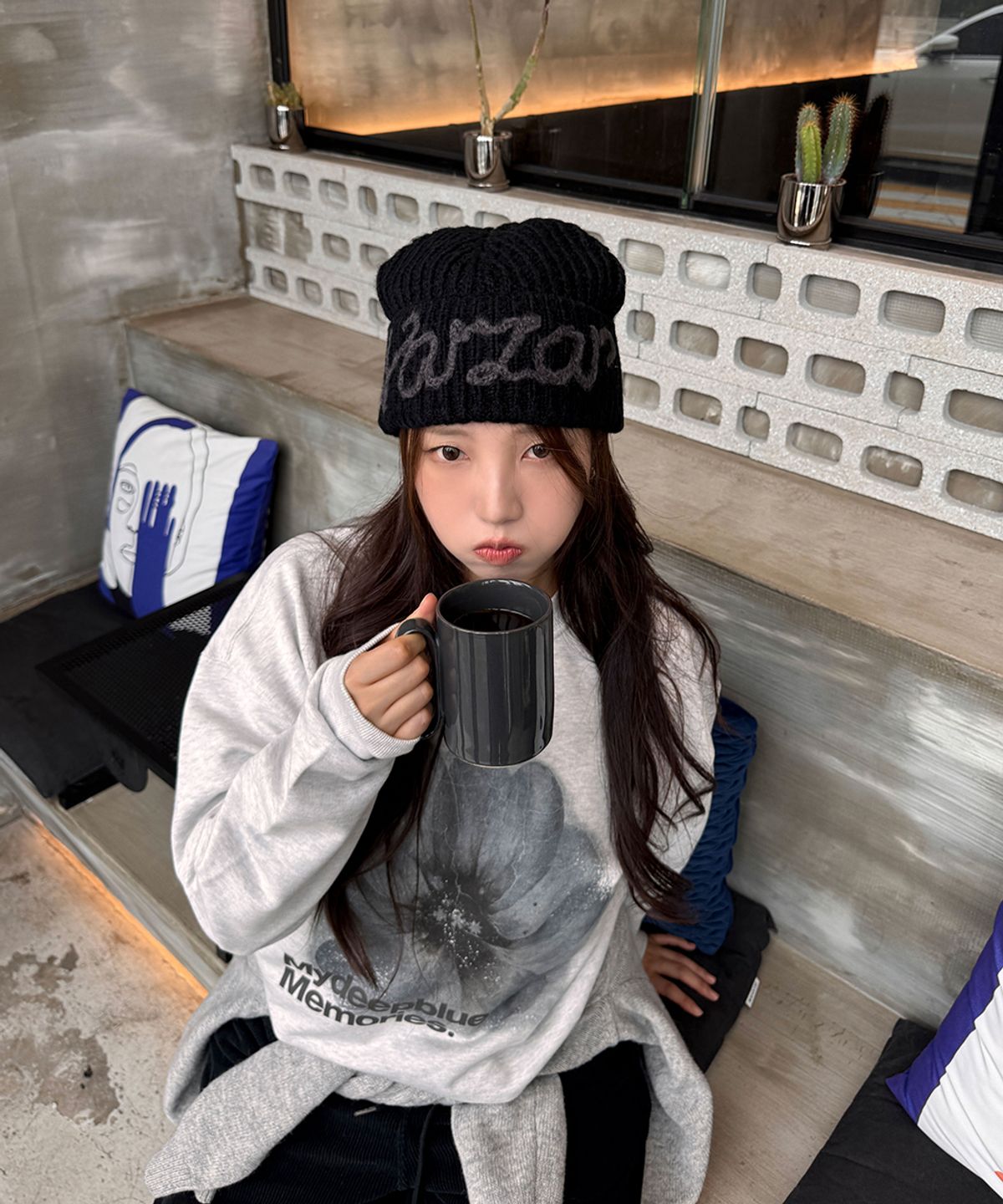 마이딥블루메모리즈(MY DEEP BLUE MEMORIES) 13:13 FLOWER SWEAT SHIRTS(LIGHT GREY)