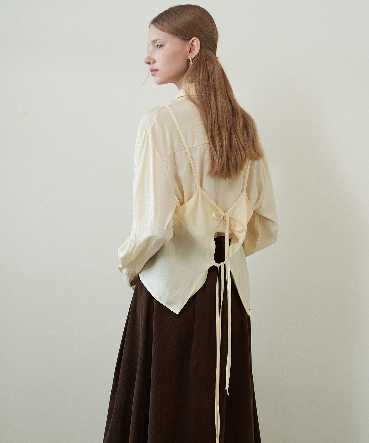 플로브(FLOVE) LAYERING PAGE BLOUSE YE