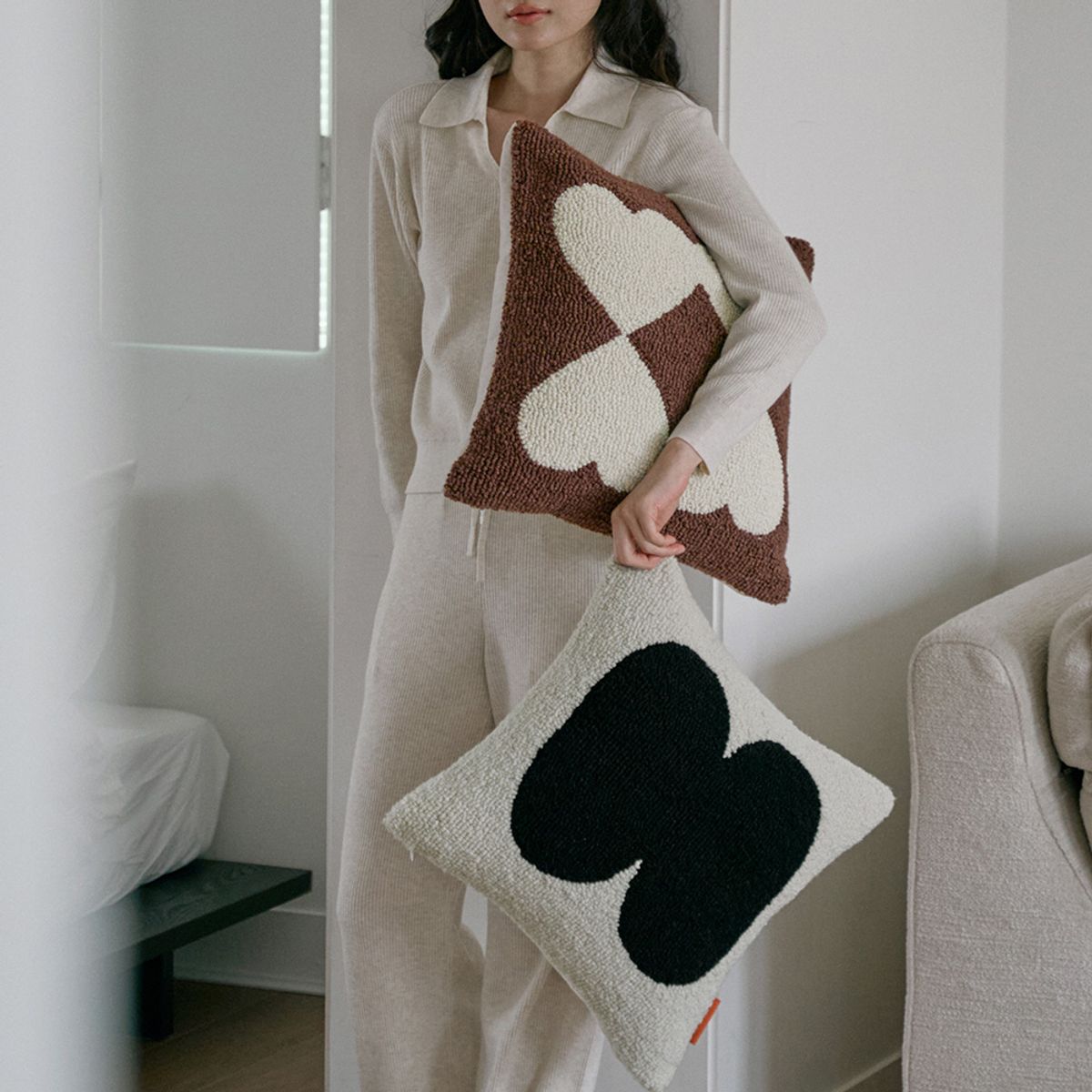 보웰(BOWELL) [BWTZ] 몽글몽글 양털 뽀글이 쿠션커버 45x45 4종