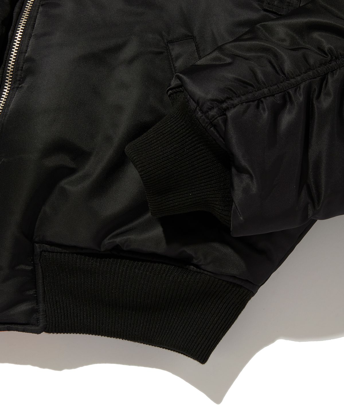 스웨이드(SUADE) CROPPED MA-1 [BLACK]