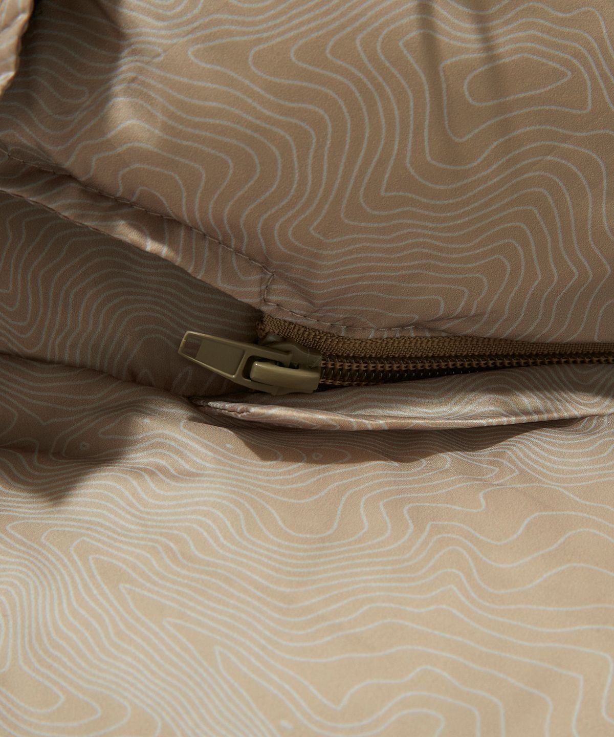 스웨이드(SUADE) SHORT PUFFER JACKET [BEIGE]