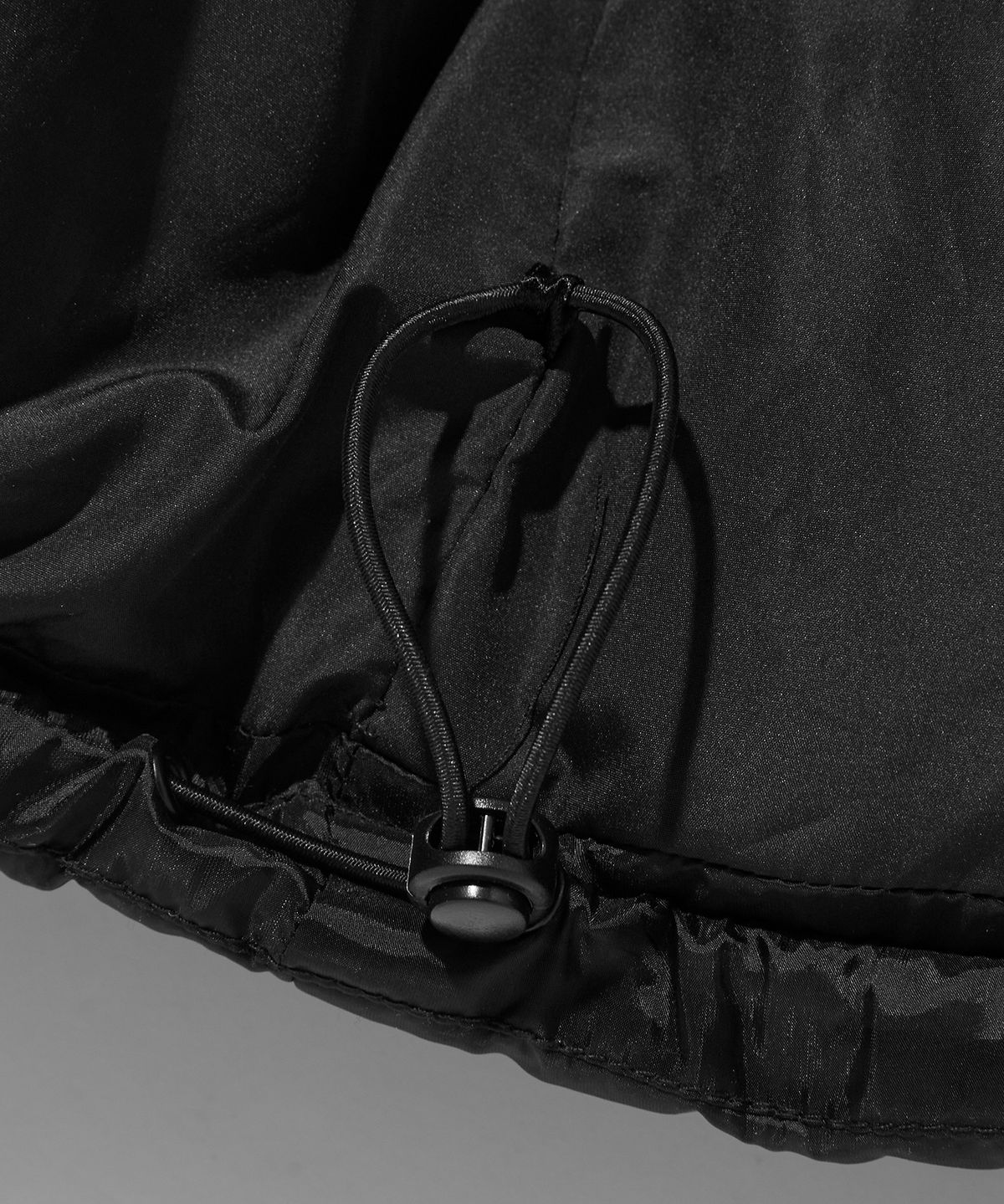 스웨이드(SUADE) SHORT PUFFER JACKET [BLACK]