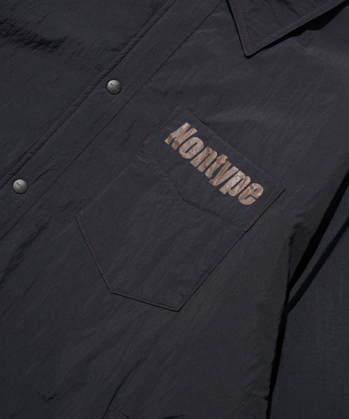 논타입(NONTYPE) LIGHT PADDED COACH JUMPER (BLACK)