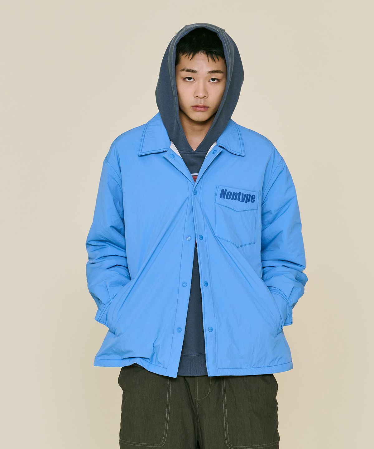 논타입(NONTYPE) LIGHT PADDED COACH JUMPER (CYAN BLUE)