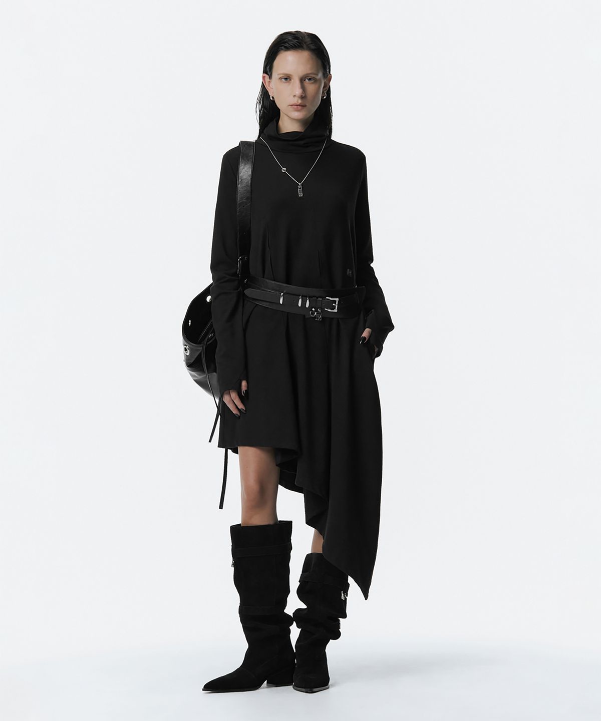 트리밍버드(TREEMINGBIRD) Turtleneck Pintuck Jersey One-piece [ Black ]