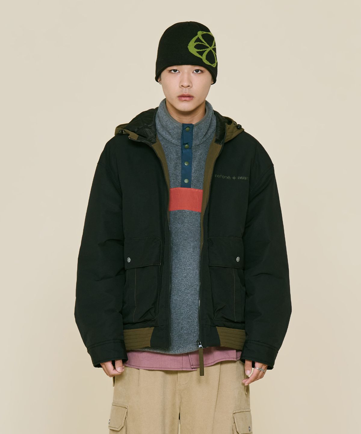 논타입(NONTYPE) CONTRAST HOOD PADDED JUMPER (BLACK)