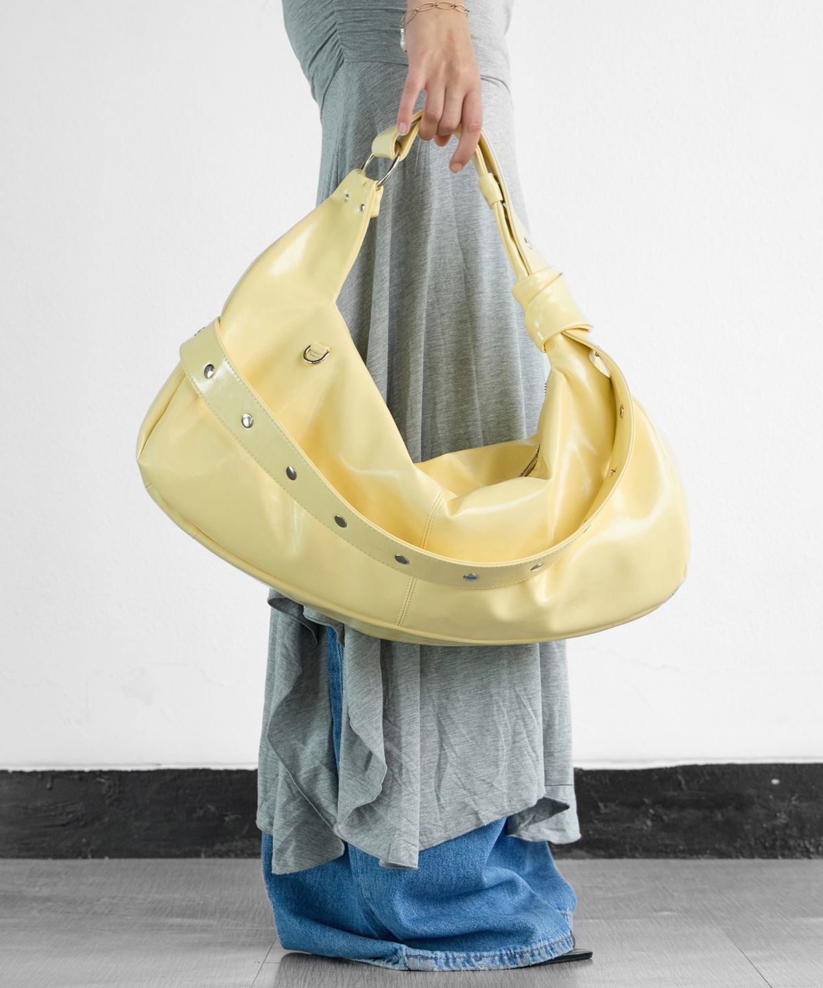아포이(AFOYE) Loop Bag [Butter Yellow] · 루프백
