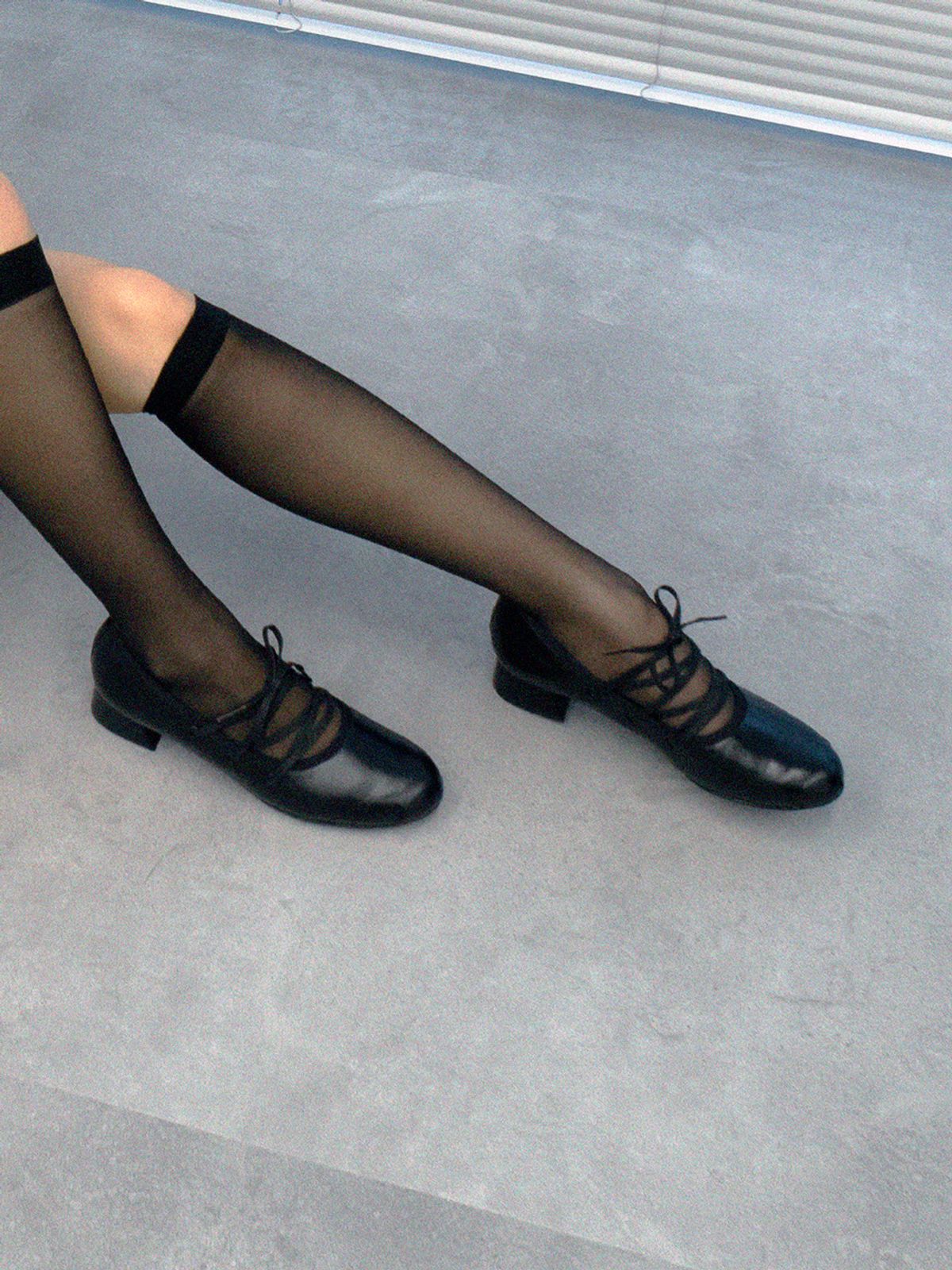 백오브더문(BACK OF THE MOON) Lily strap pumps_black