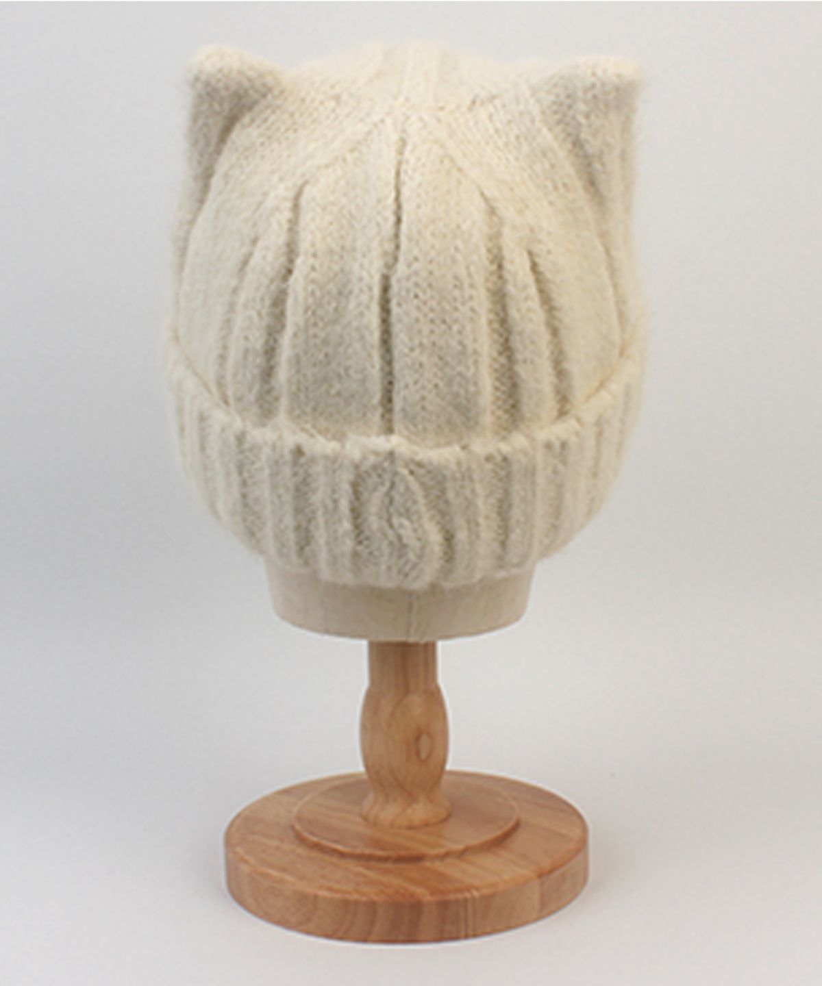 유니버셜 케미스트리(UNIVERSAL CHEMISTRY) Wool Cat Ivory Beanie 고양이비니
