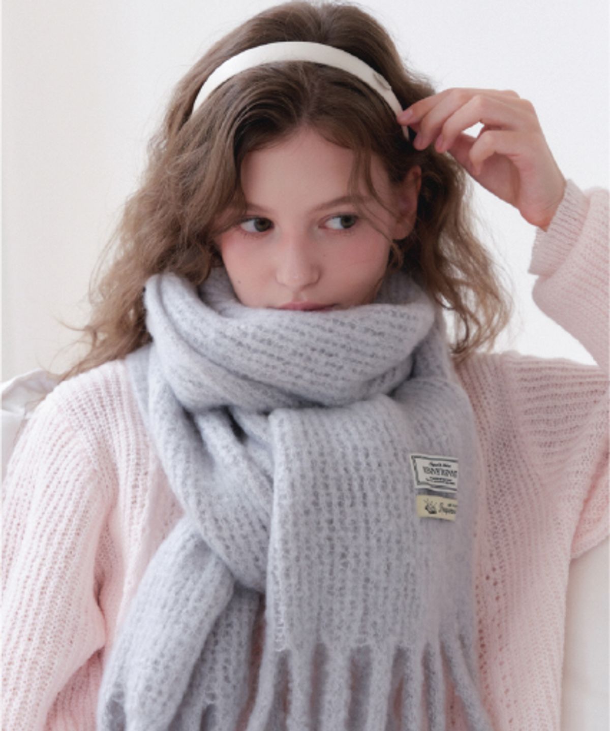 래니래니(RENNYRENNIE) KITTEN HAIRY MUFFLER - 키튼 헤어리 머플러 [ LIGHT GRAY ]
