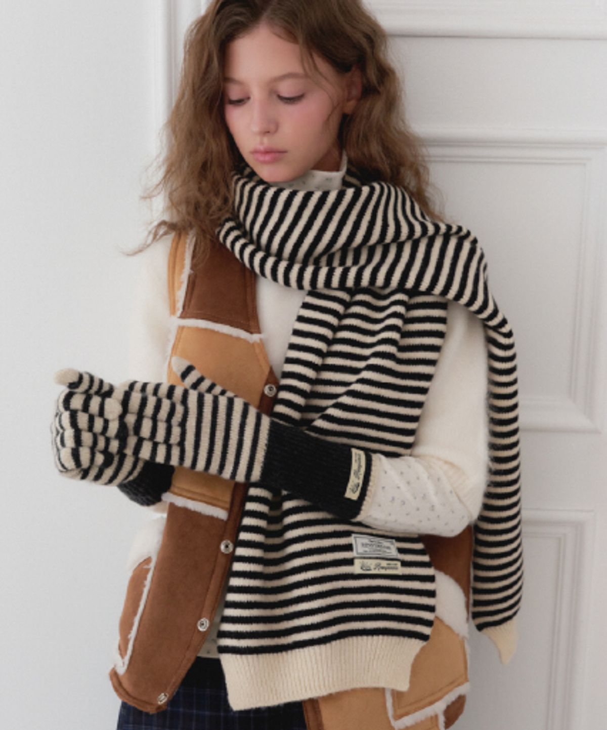래니래니(RENNYRENNIE) STRAW STRIPE MUFFLER - 스트로우 스트라이프 머플러 [ CREAM / NIGHT ]