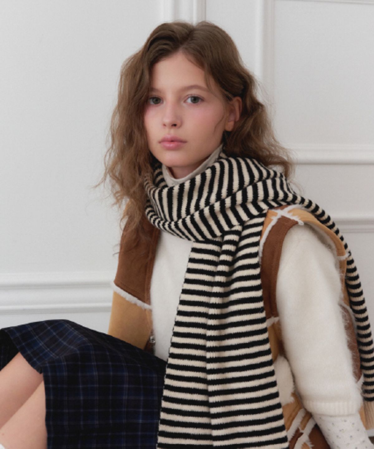 래니래니(RENNYRENNIE) STRAW STRIPE MUFFLER - 스트로우 스트라이프 머플러 [ CREAM / NIGHT ]