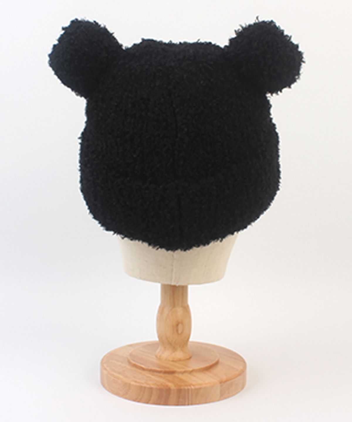 유니버셜 케미스트리(UNIVERSAL CHEMISTRY) Bear Knit Black Beanie 베어비니
