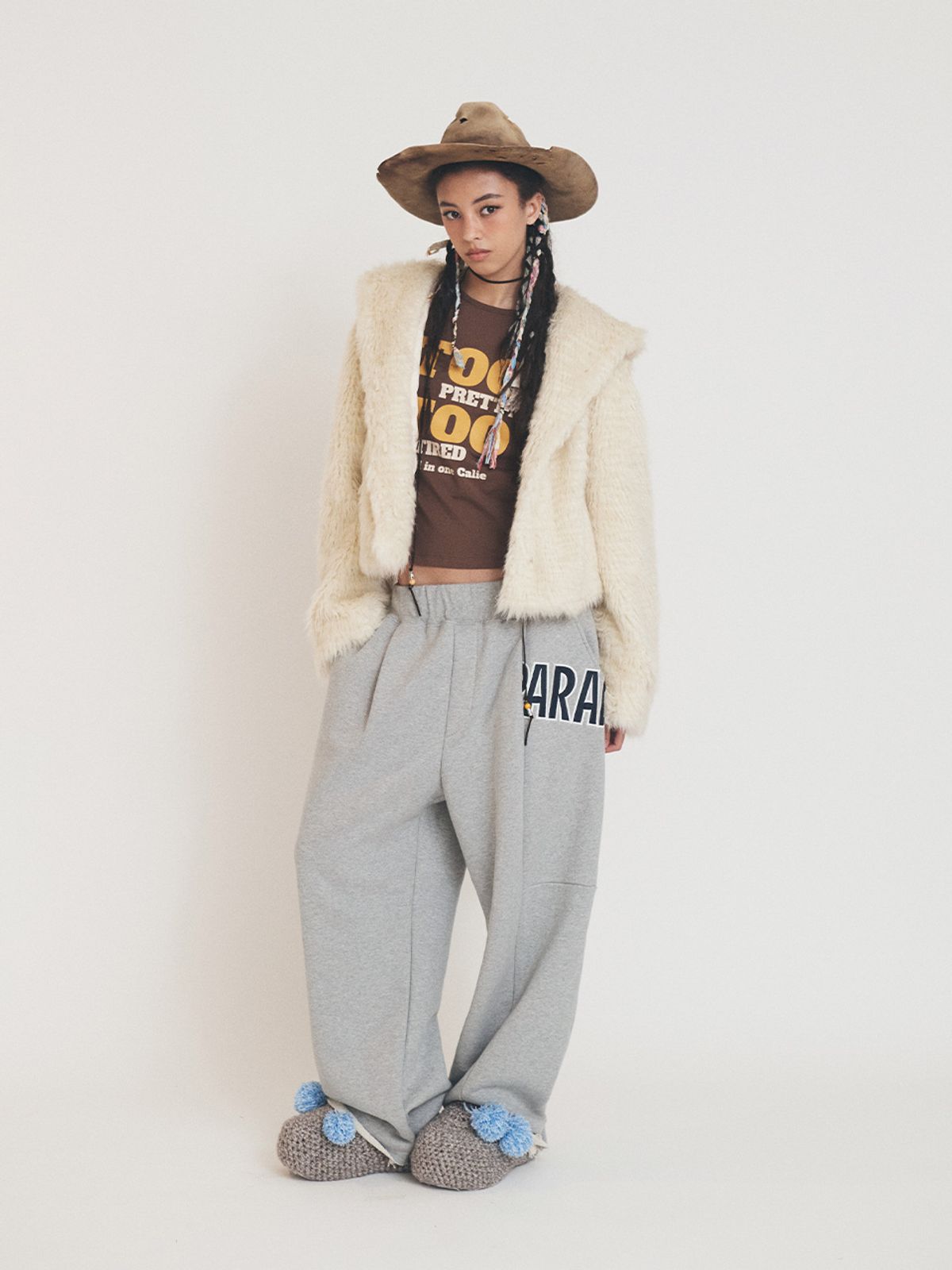 에즈이프 캘리(ASIF CALIE) HOODED FUR JACKET IVORY