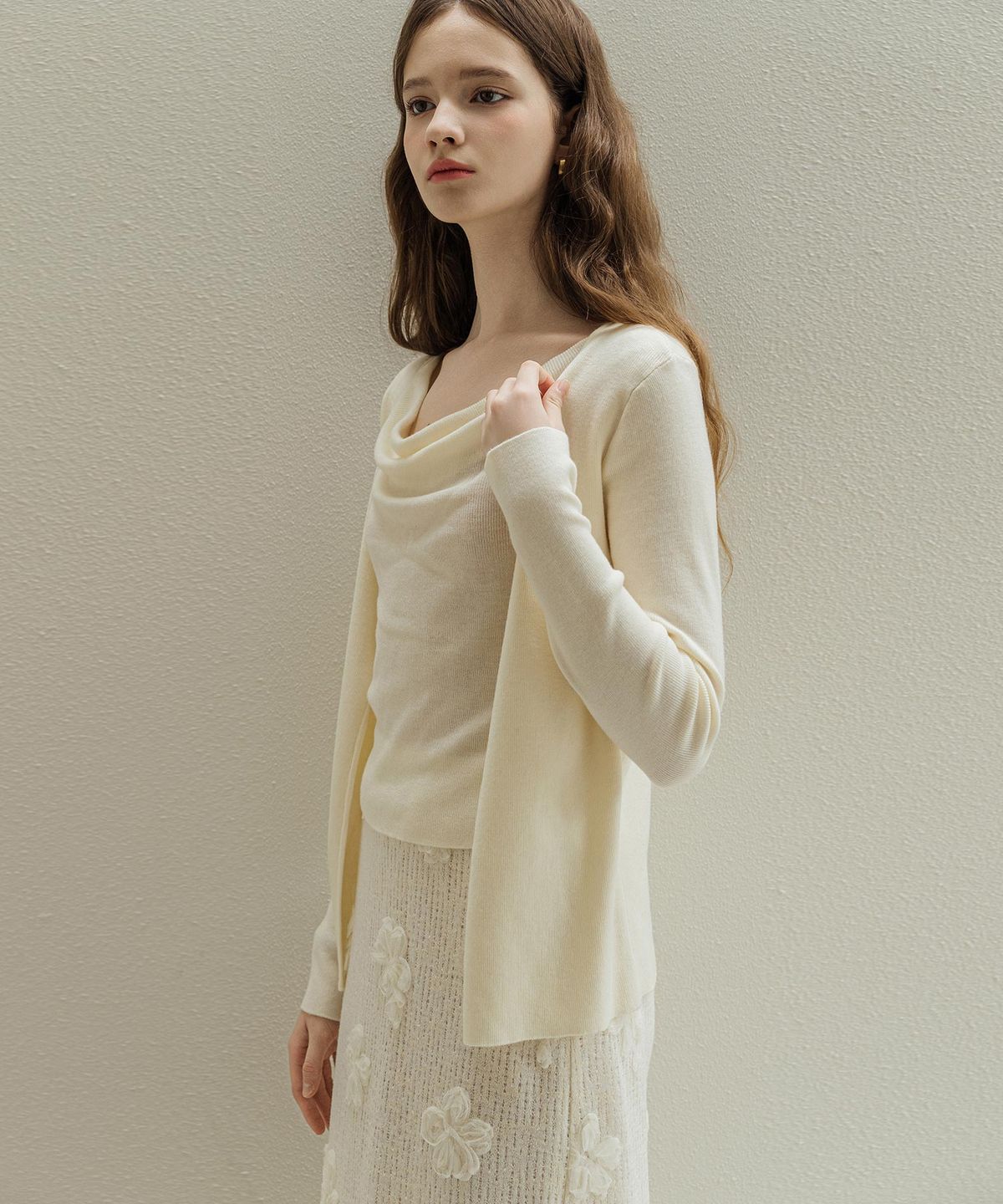 로트르드민(LAUTREDE MIN) Cowl buckle  Ivory knit