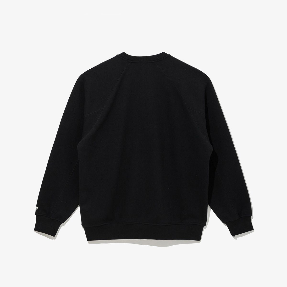 뉴에라(NEW ERA) 25FW 에센셜 크루넥 맨투맨 블랙 14742092