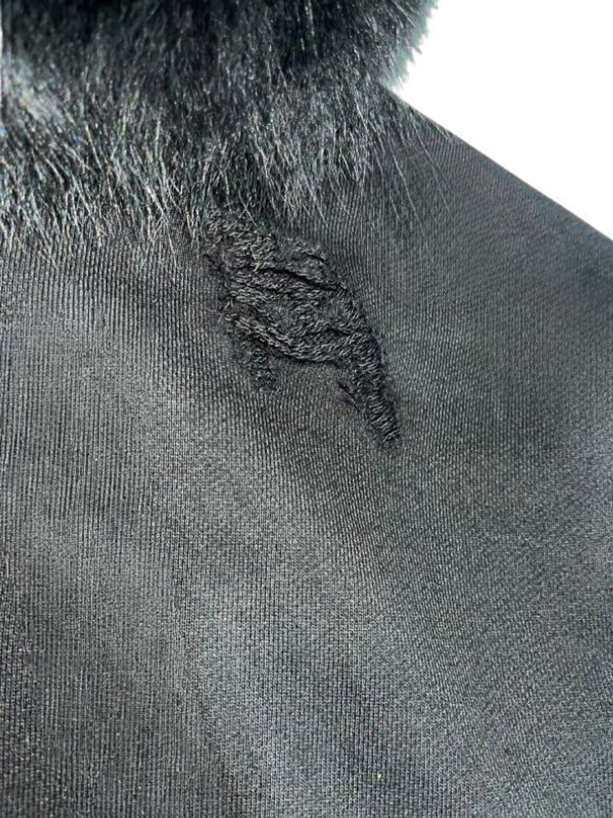 스모크어스타(SMOKEASTAR) Destroyed Fur Crimson Hoodie (BLACK)