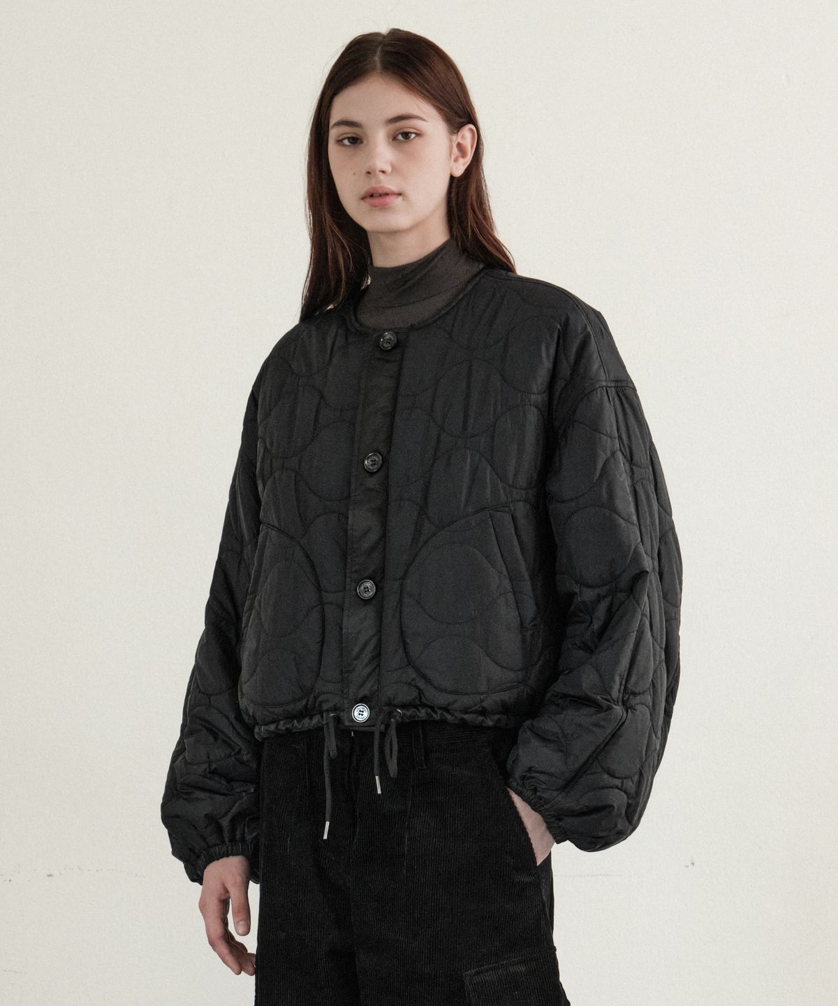 힐리먼트(HELEMENT) 여성 플리츠 리버서블 패딩 (BLACK)