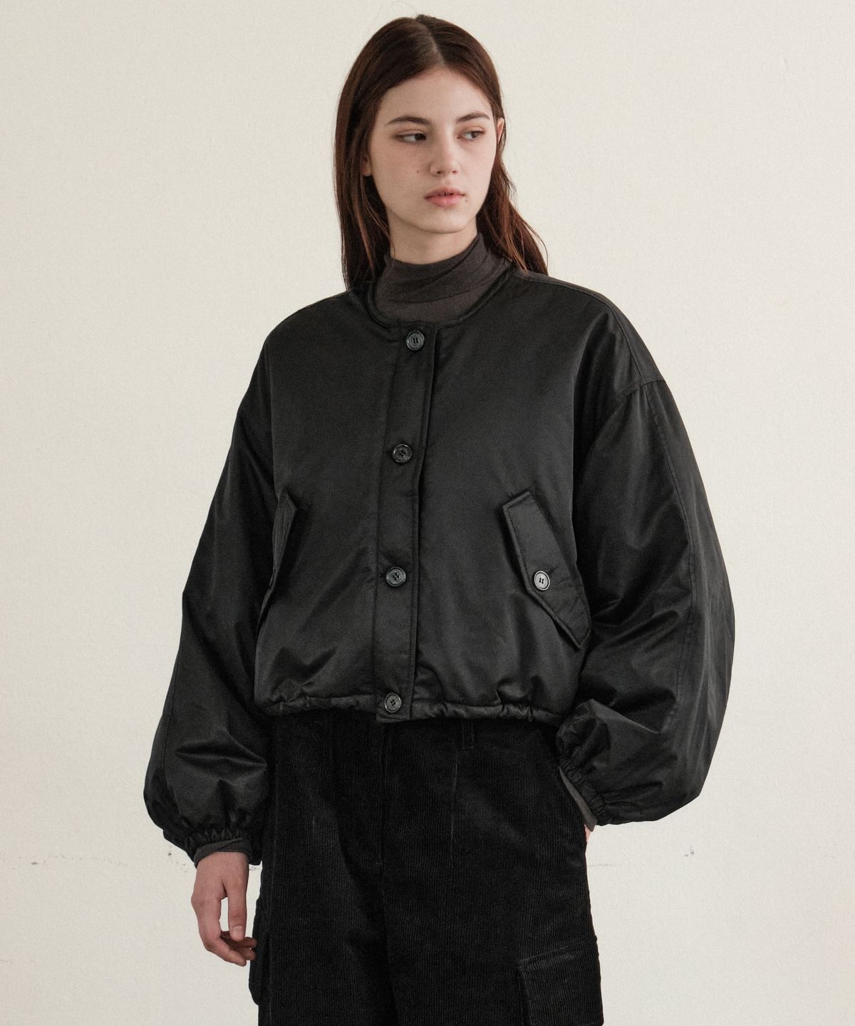 힐리먼트(HELEMENT) 여성 플리츠 리버서블 패딩 (BLACK)