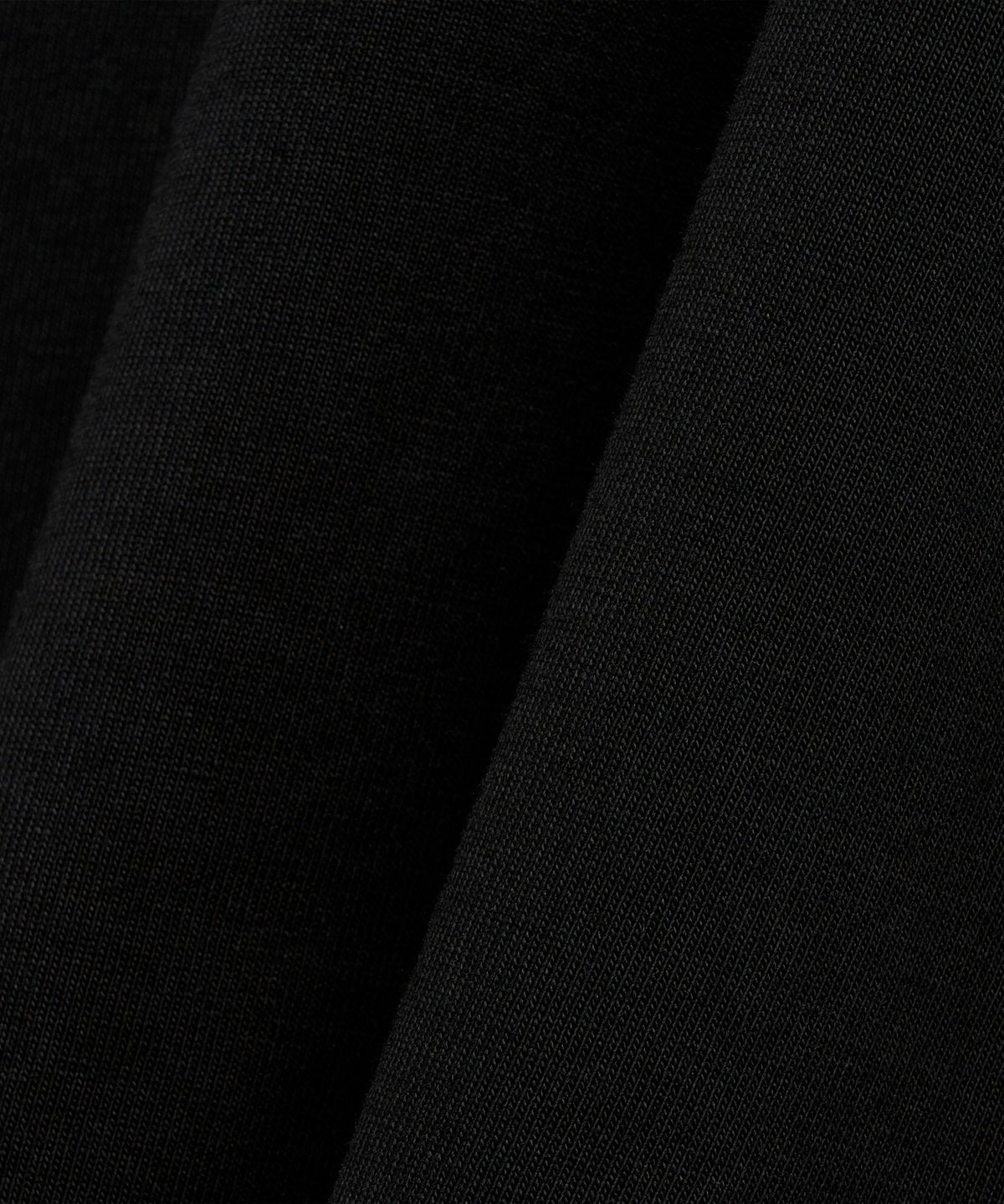 푸마(PUMA) 푸마 X 헬로선라이즈 반팔티 - 블랙 / 950565-01