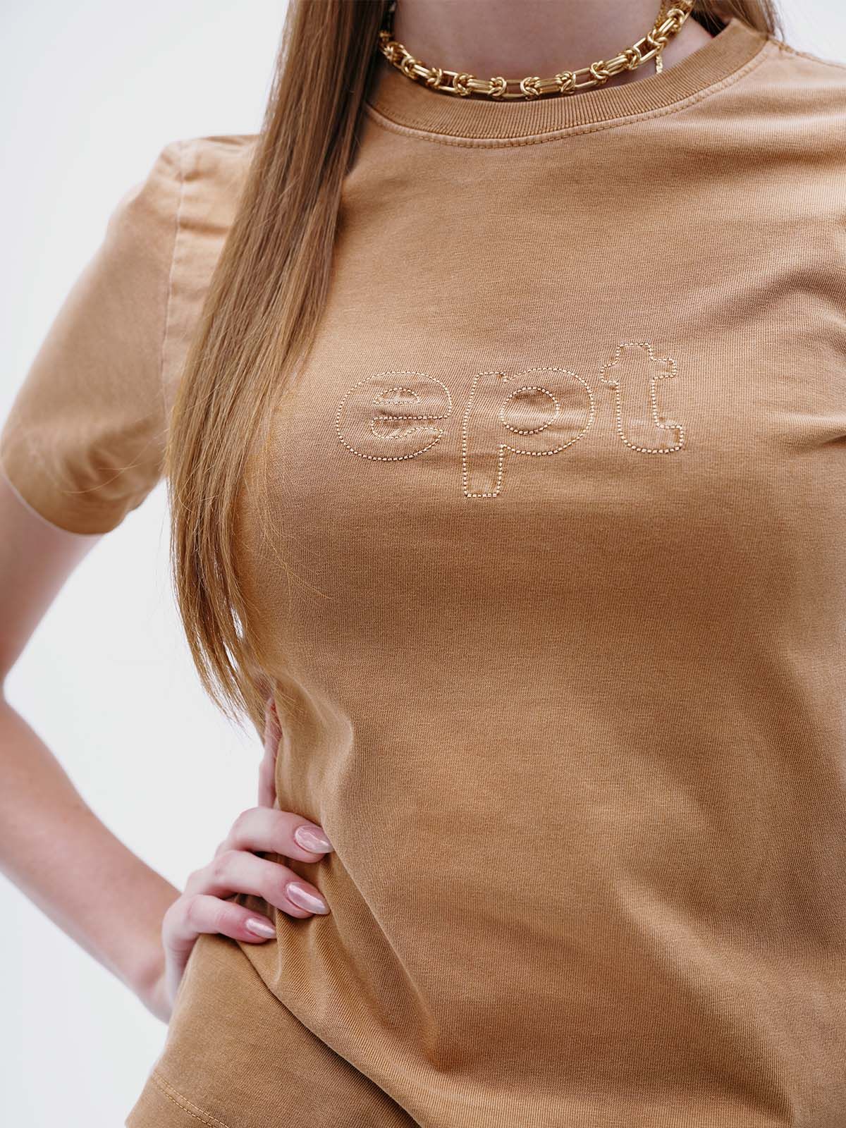 이피티(EPT) CLASSIC LOGO WASHED T-SHIRT (BROWN)