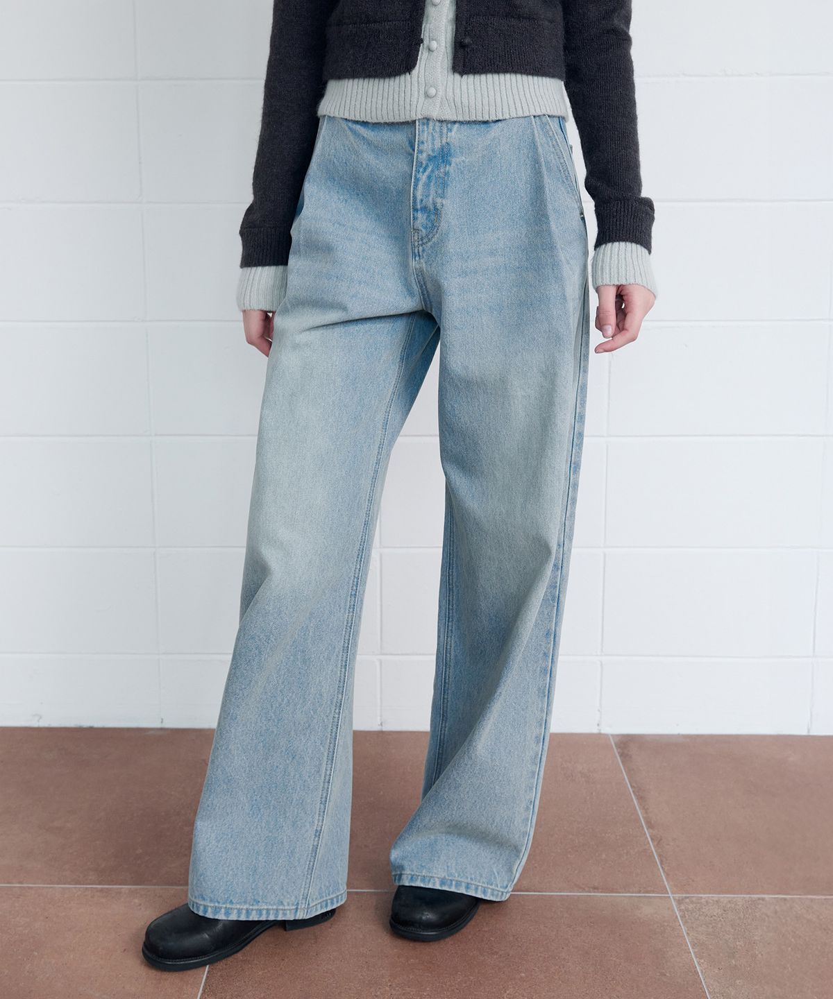로라로라(ROLAROLA) PINTUCK WIDE DENIM PANTS BLUE
