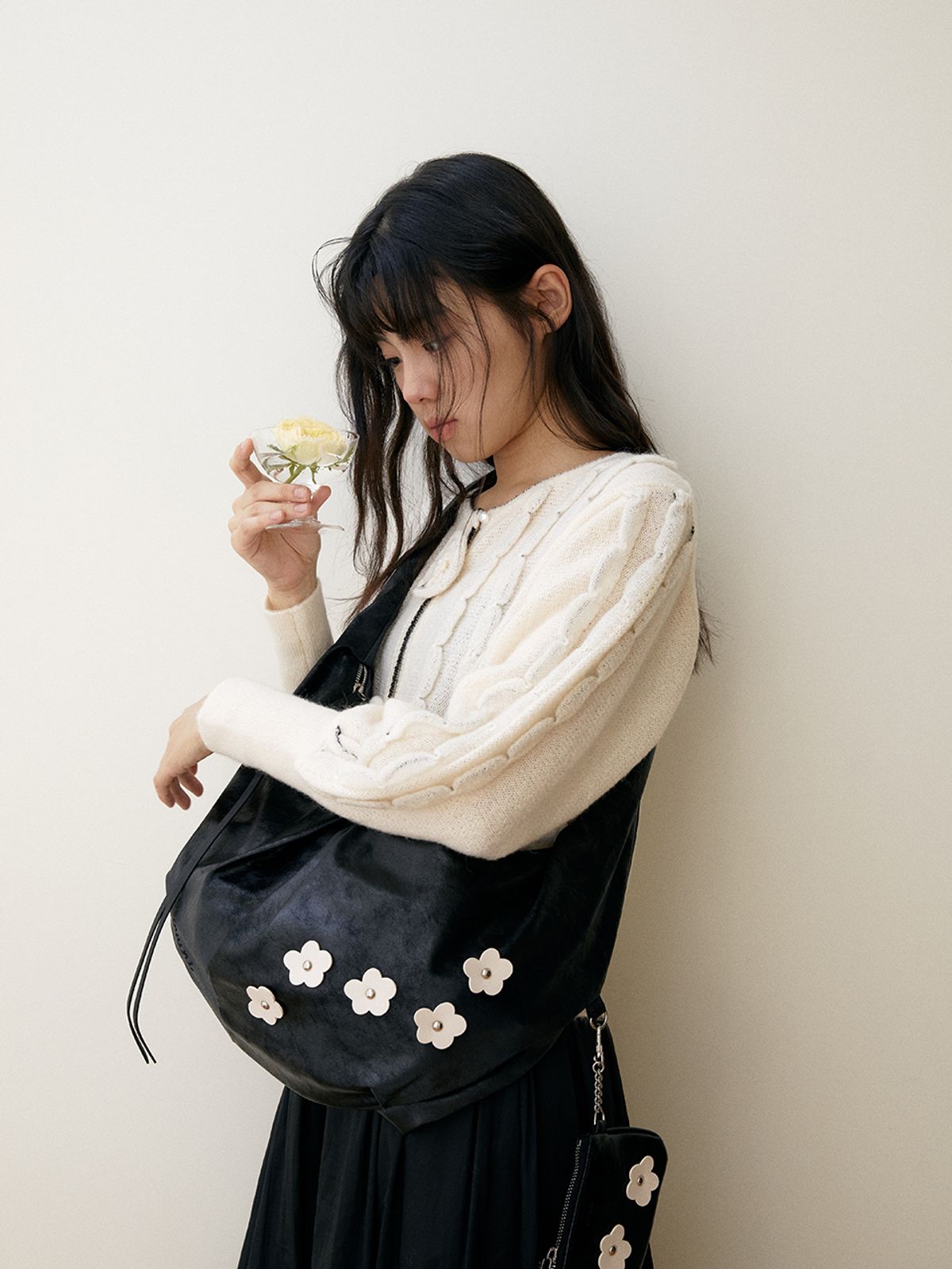 오부니(OVUNI) 보헤미안 프로럴 호보백_블랙