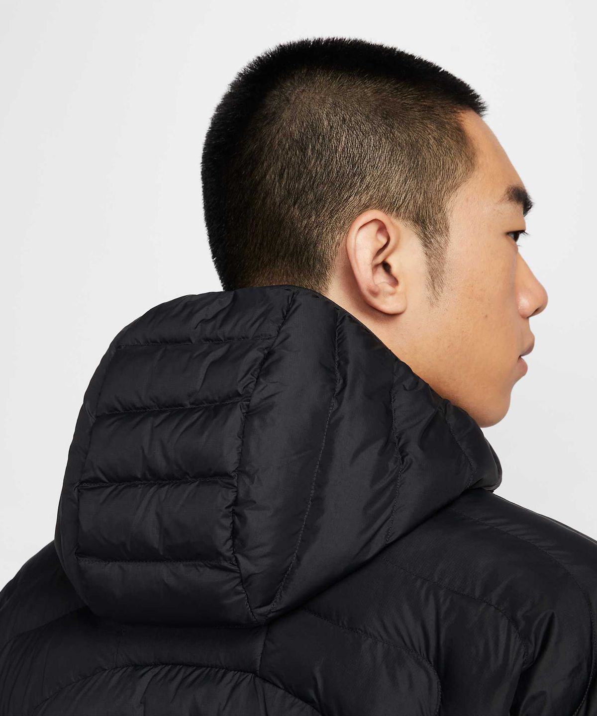 나이키(NIKE) ACG 라바 플로우 써마 핏 ADV 재킷 M - 블랙:서밋 화이트 / HJ3736-010