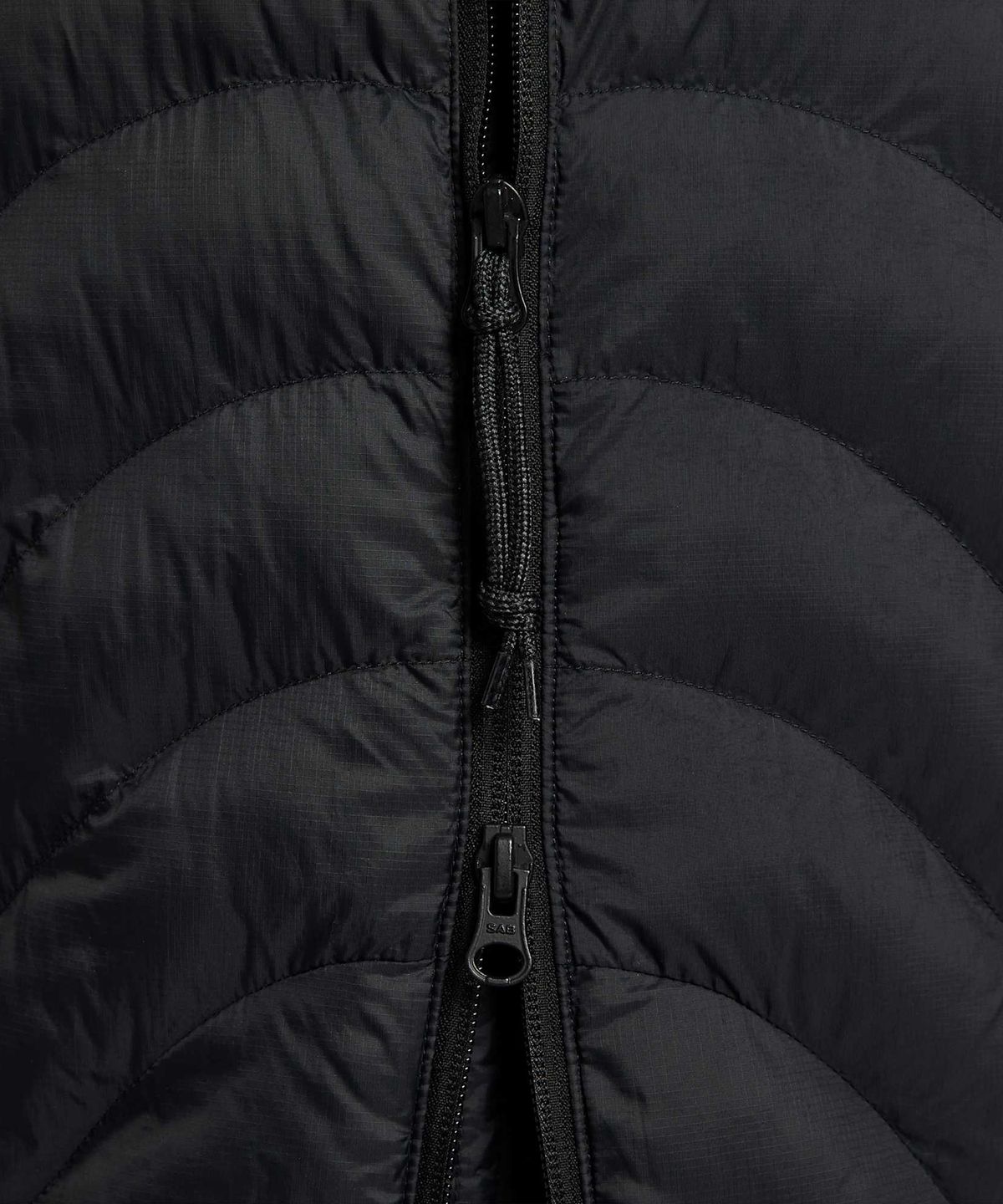 나이키(NIKE) ACG 라바 플로우 써마 핏 ADV 재킷 W - 블랙:서밋 화이트 / HM9964-010