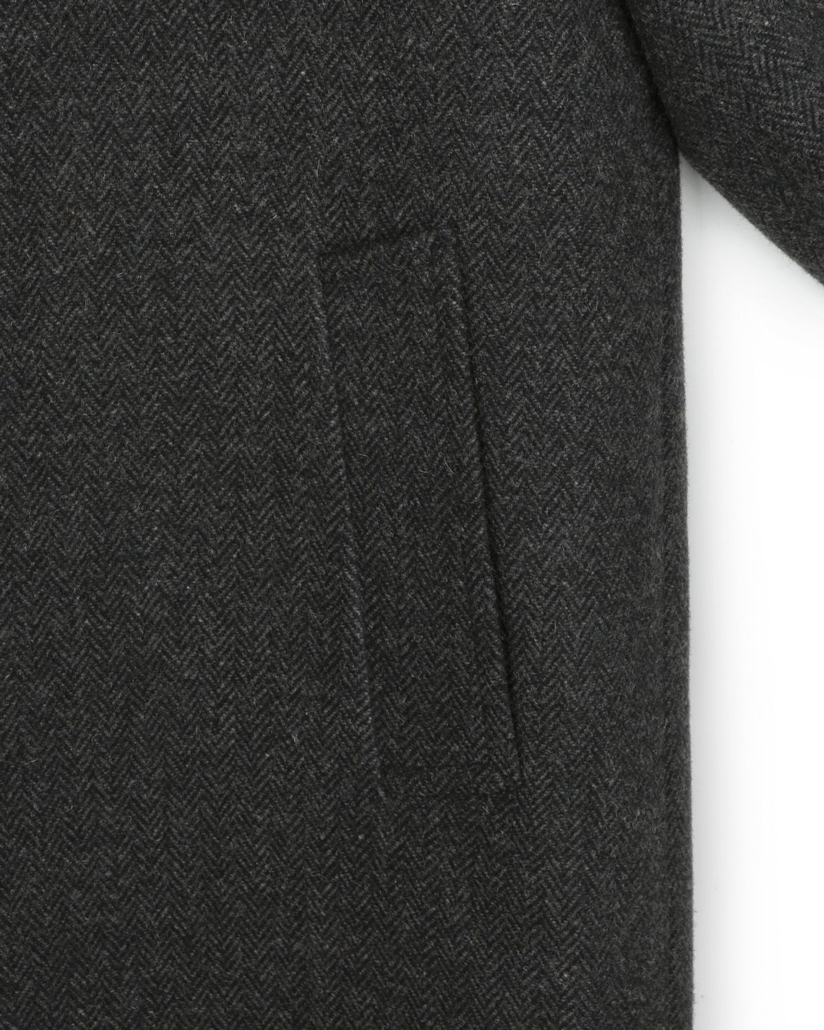 비슬로우(BESLOW) [비슬로우X데릭]OVERSIZED HERRINGBONE ALPACA MAC COAT CHARCOAL HERRINGBONE