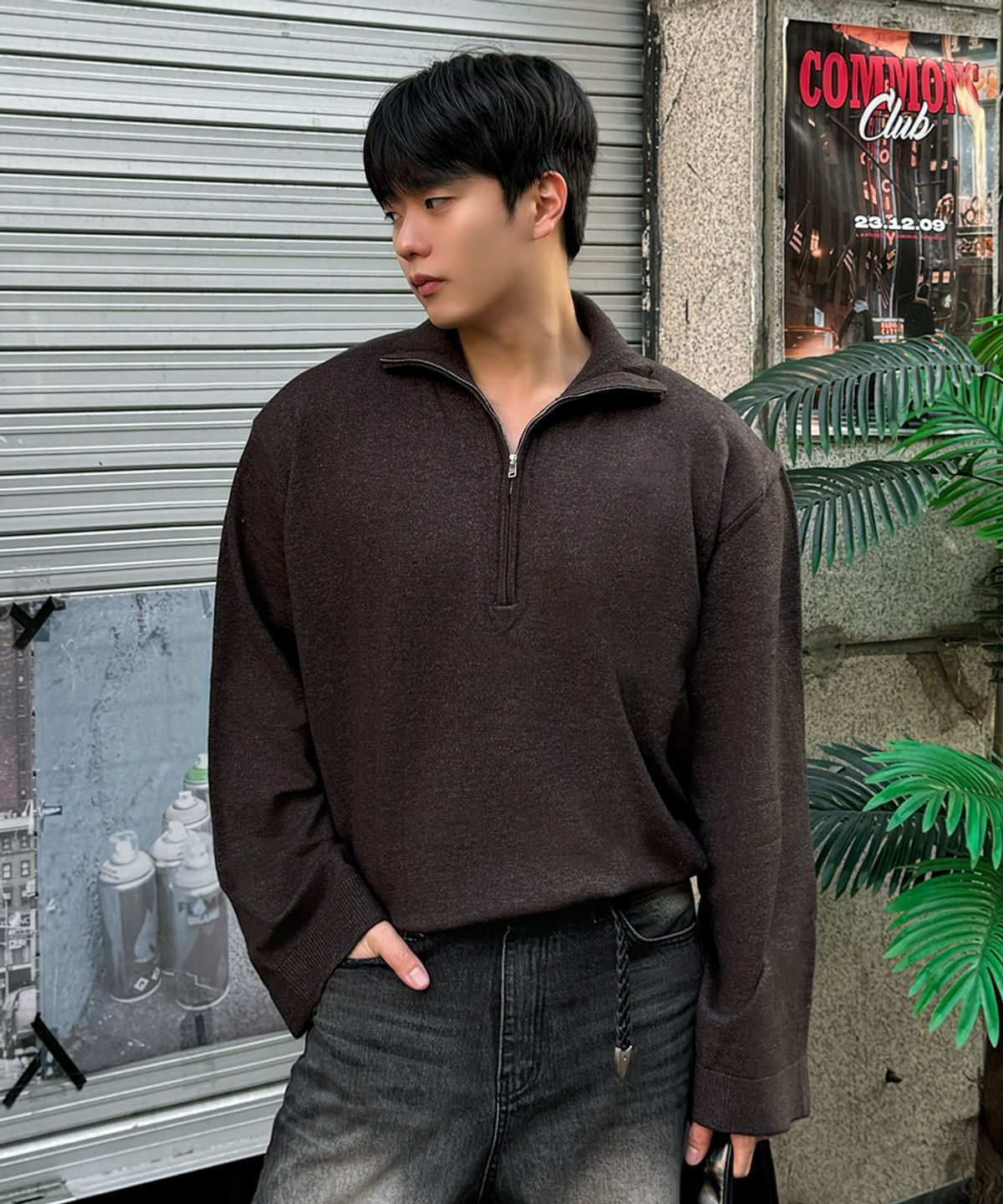 웨스트 그랜드 블러바드(WEST GRAND BOULEVARD) 레이 크롭 하프 집업 니트 CHARCOAL