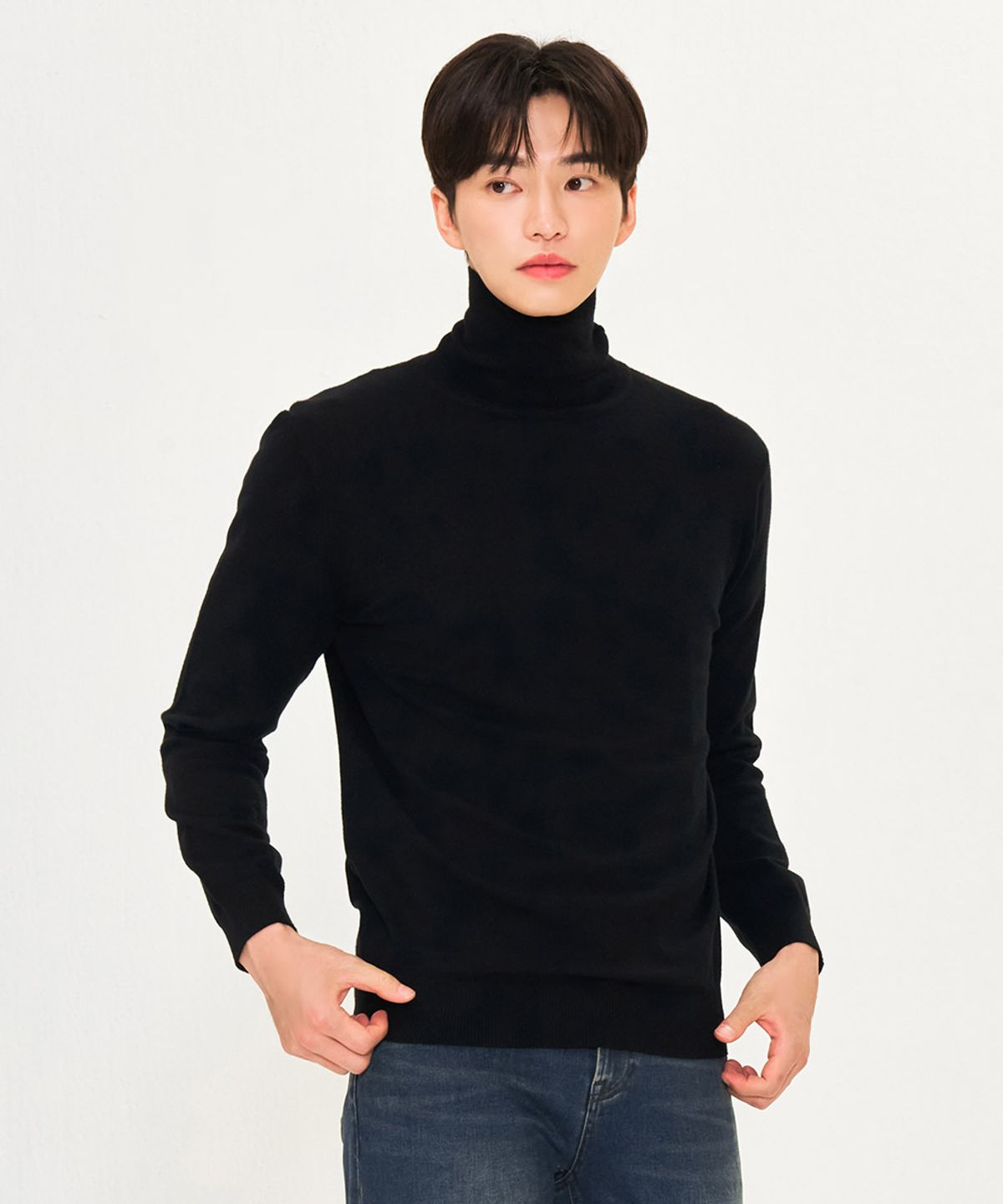 체이스컬트(CHASECULT) 남성 에센셜 터틀넥 스웨터-블랙