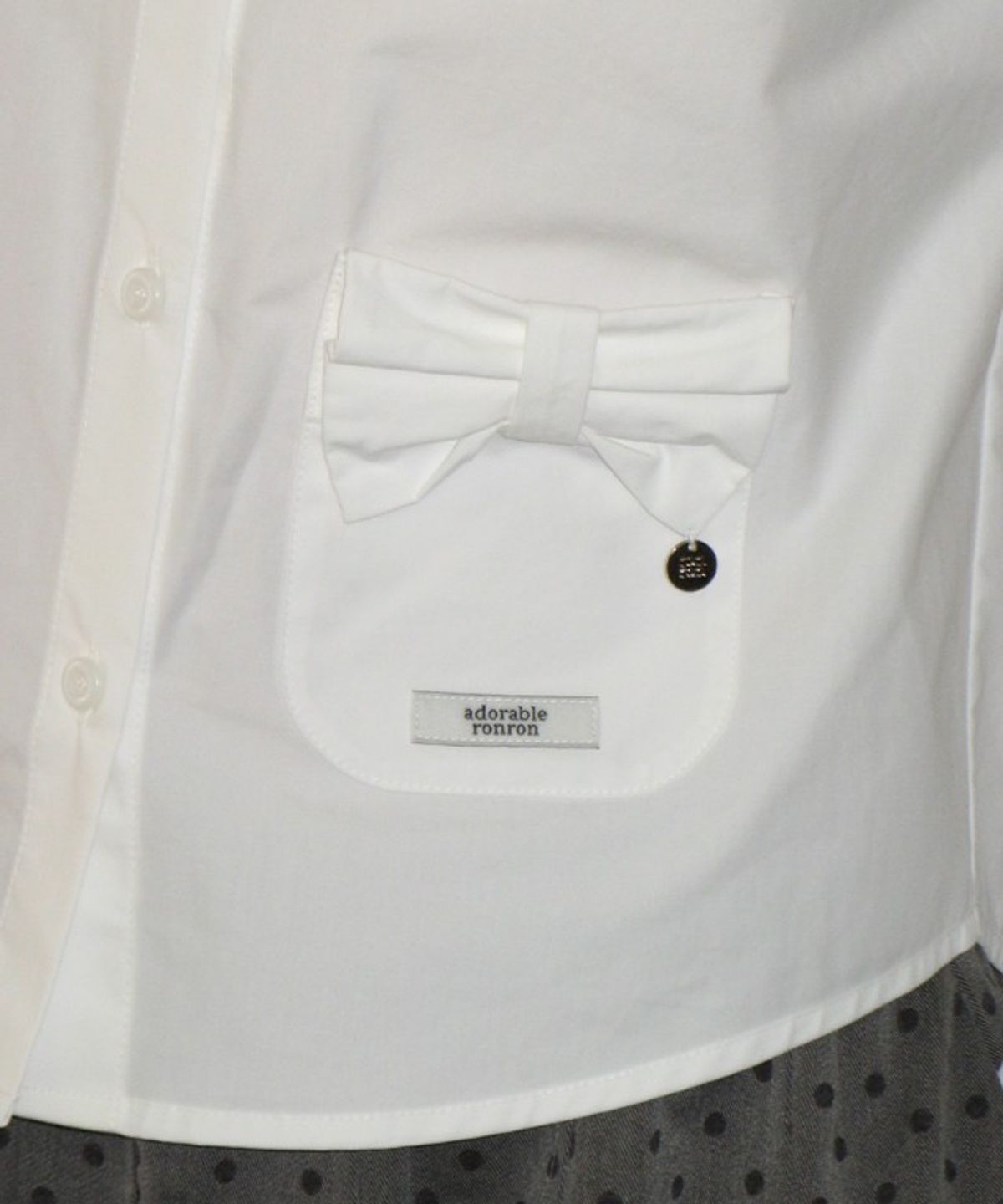 론론(RONRON) RIBBON POCKET SLIM FIT SHIRT WHITE