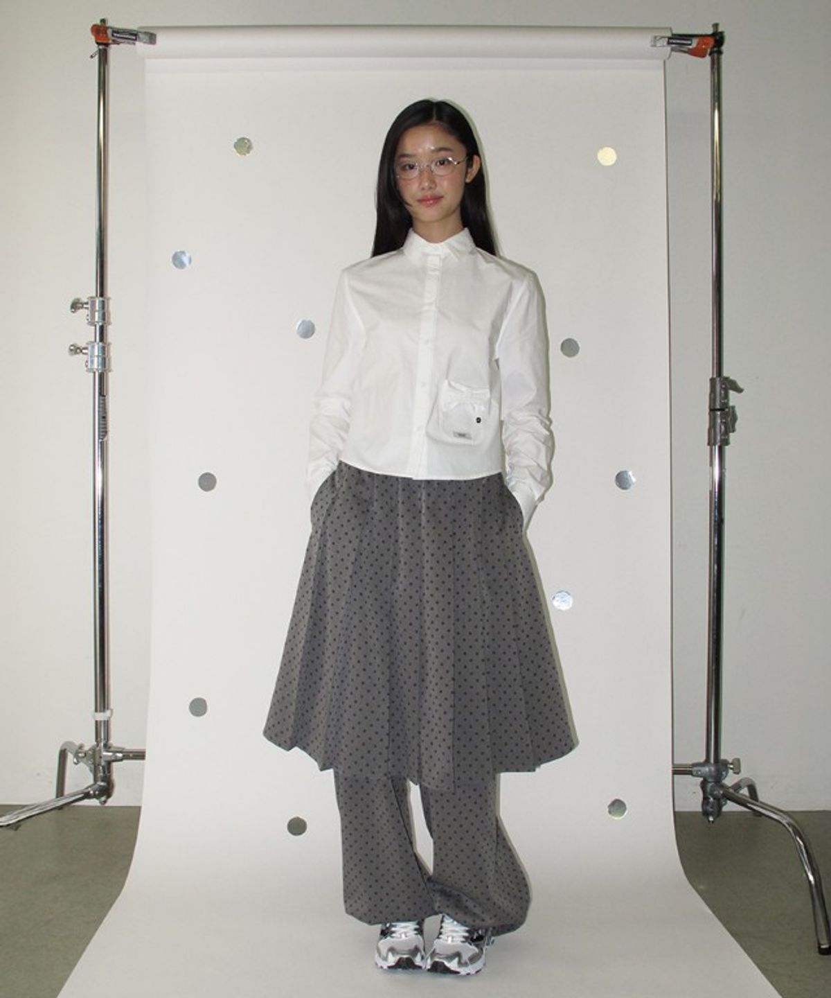 론론(RONRON) RIBBON POCKET SLIM FIT SHIRT WHITE