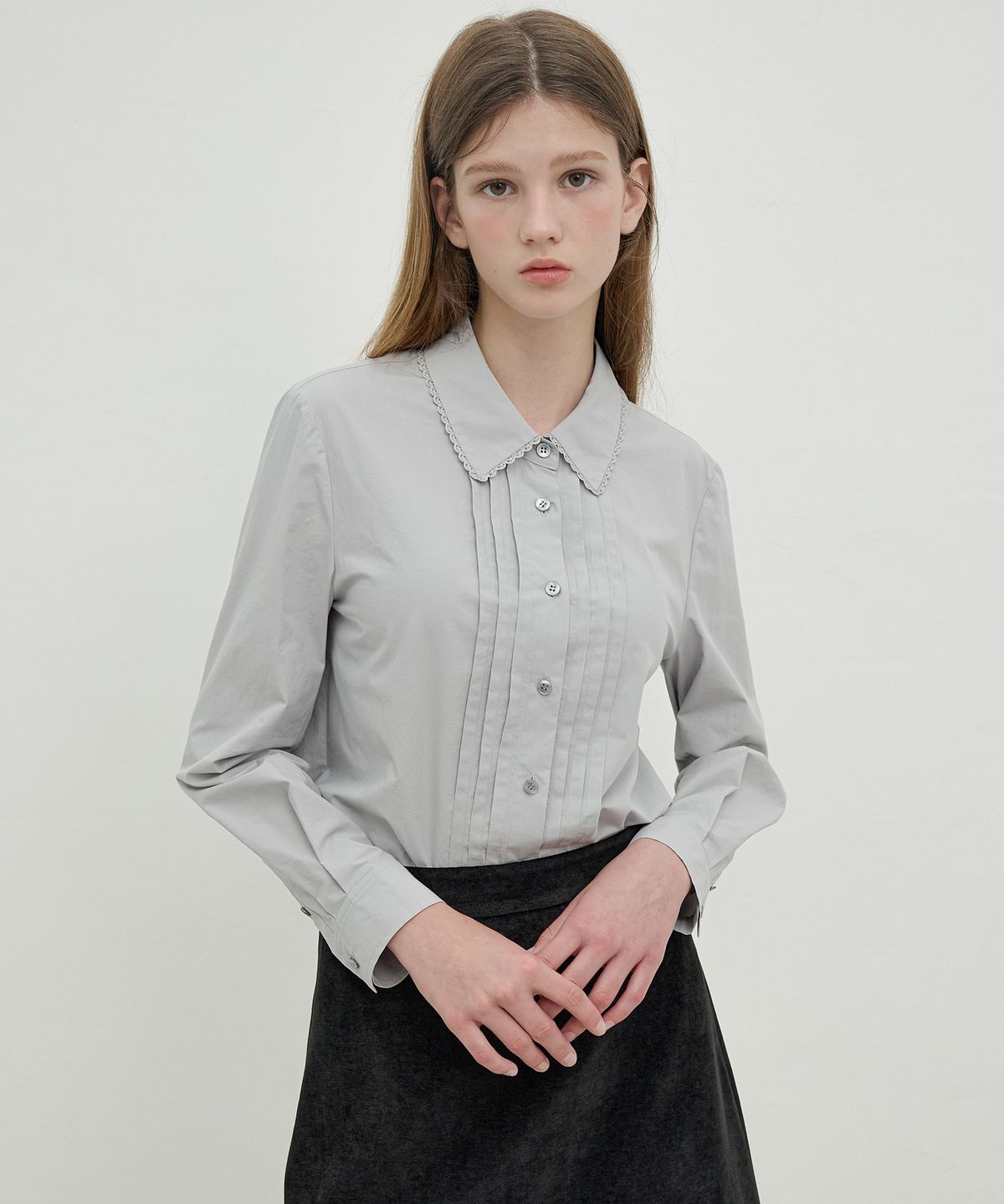 올리브 데 올리브(OLIVE DES OLIVE) 레이스 카라 핀턱 코튼 셔츠 OW5AB8540
