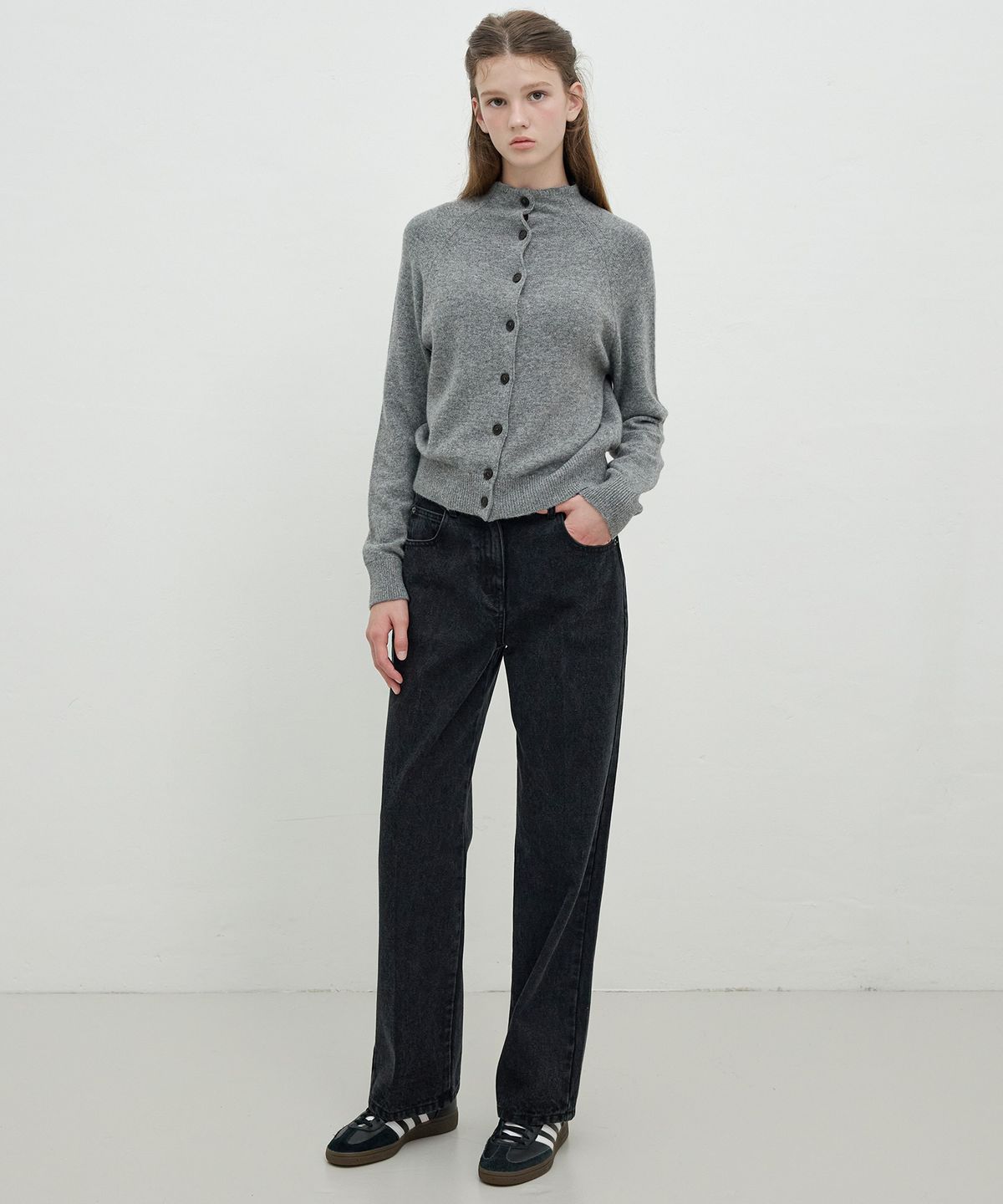 올리브 데 올리브(OLIVE DES OLIVE) 스트레이트핏 레직기 데님 팬츠 OJ5AL8620