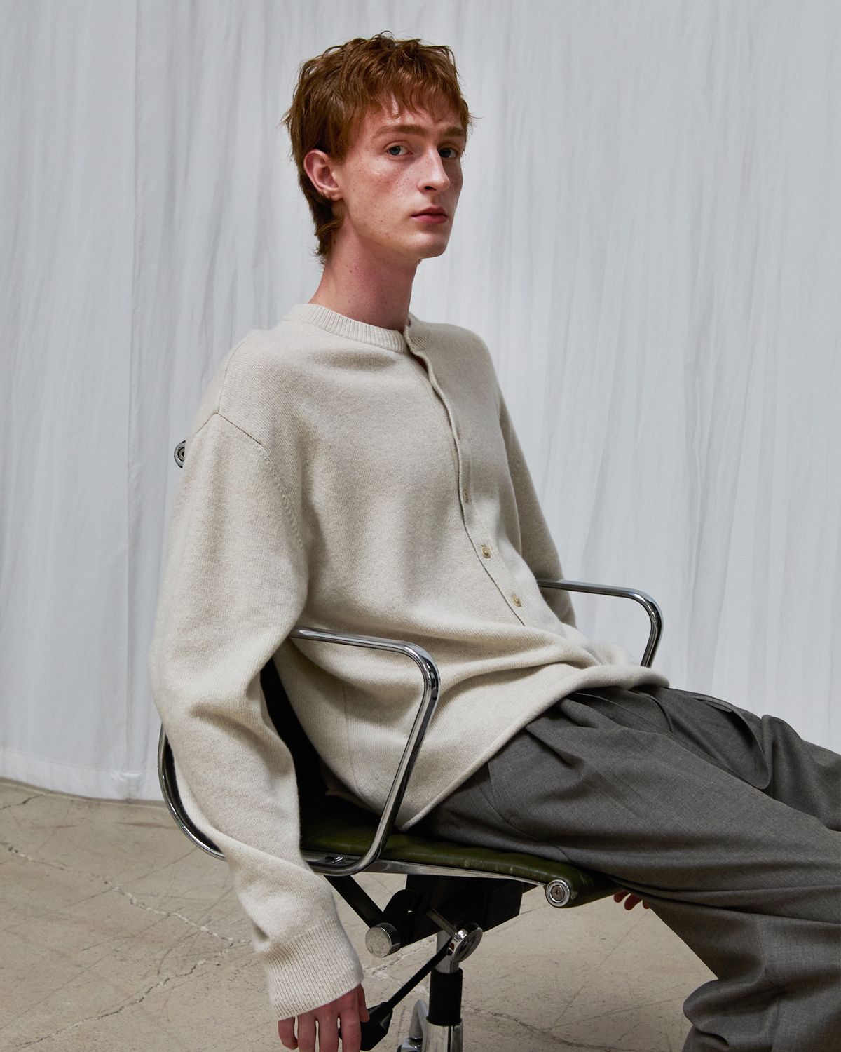 디앤드퀘스천(THEENDQUESTION) Button half-open knit top / IVORY