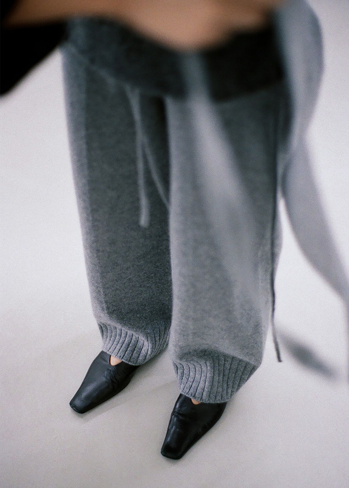 우마뭉(UMARMUNG) Super fine merino wholegarment pants_Heather grey