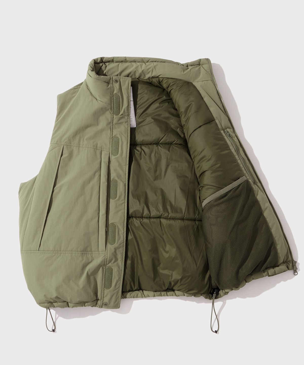 아웃스탠딩(OUTSTANDING) PRIMALOFT LEVEL 7 PCU VEST_SAGE GREEN