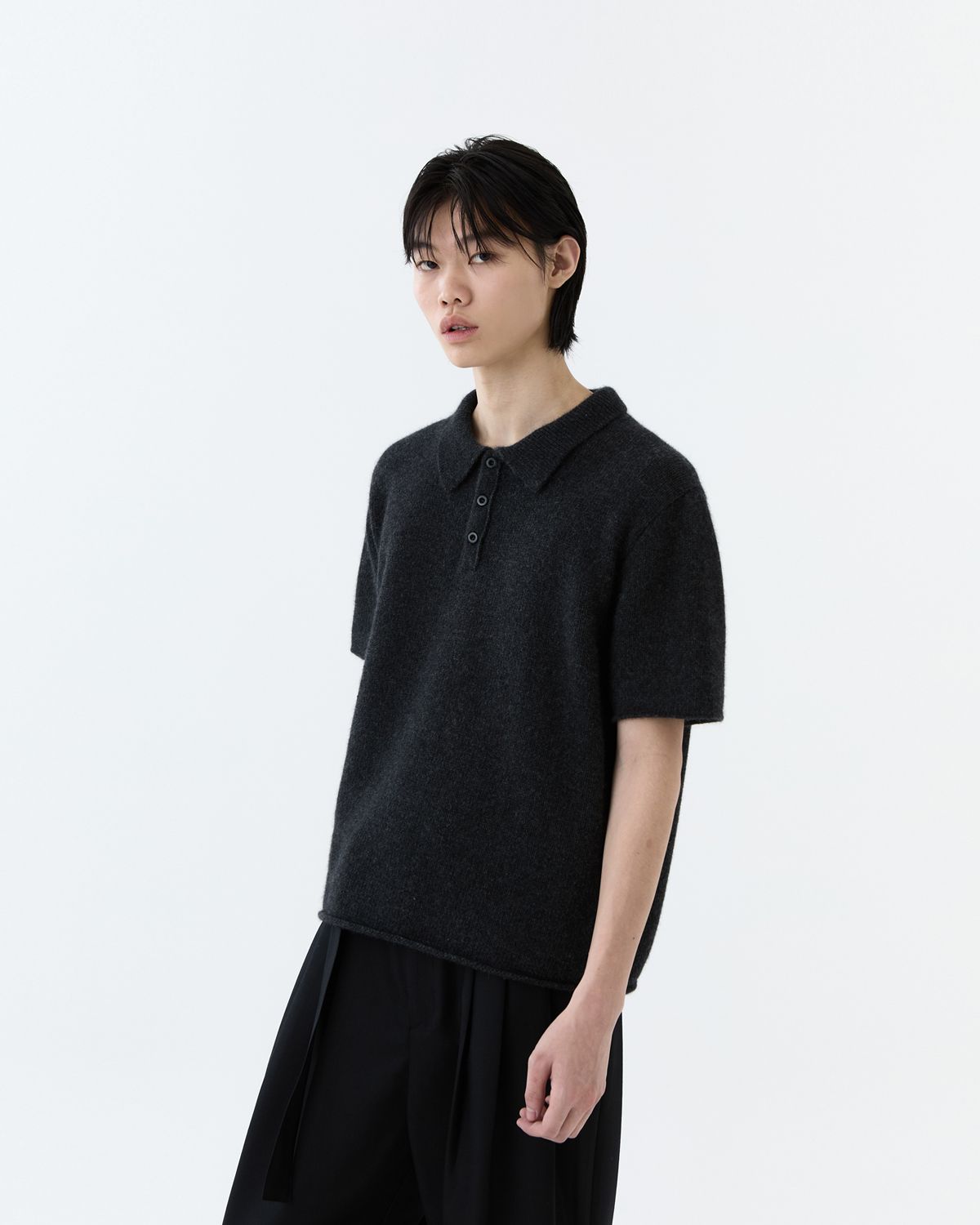 디앤드퀘스천(THEENDQUESTION) Raccoon collar knit top / DARK GRAY