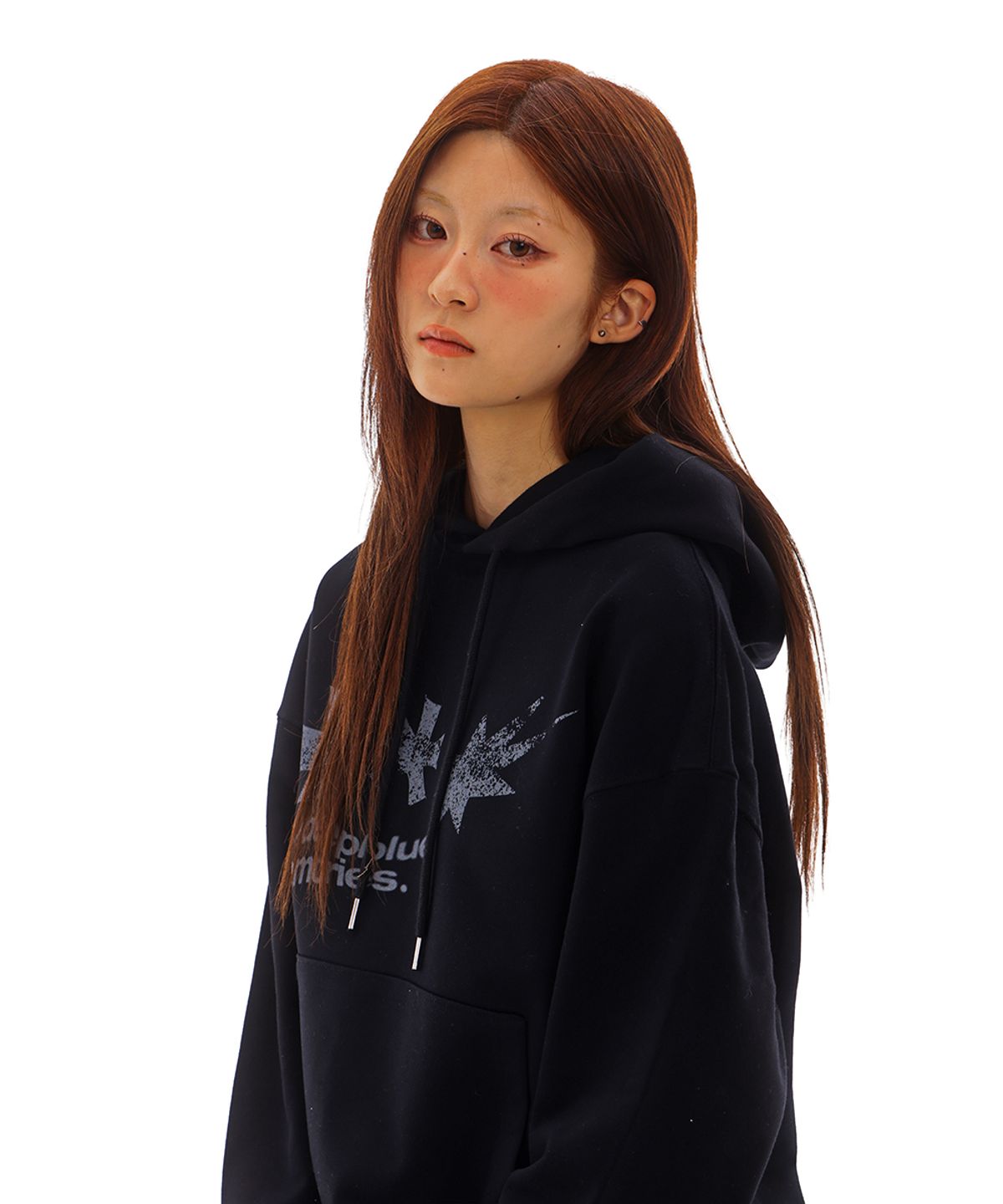 마이딥블루메모리즈(MY DEEP BLUE MEMORIES) SYMBOL LOGO GRAPHIC HOODIE (BLACK)
