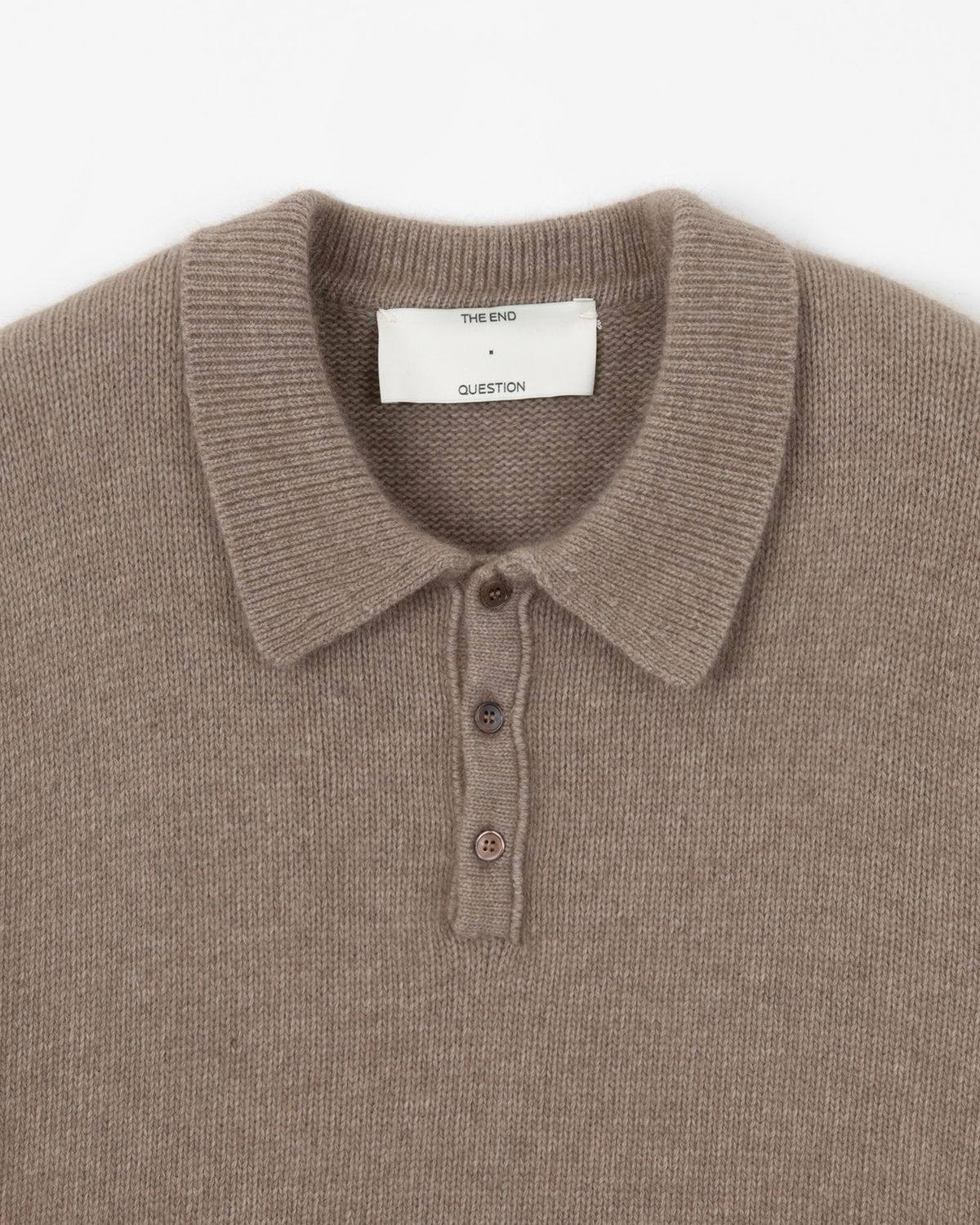 디앤드퀘스천(THEENDQUESTION) Raccoon collar knit top / DARK BEIGE