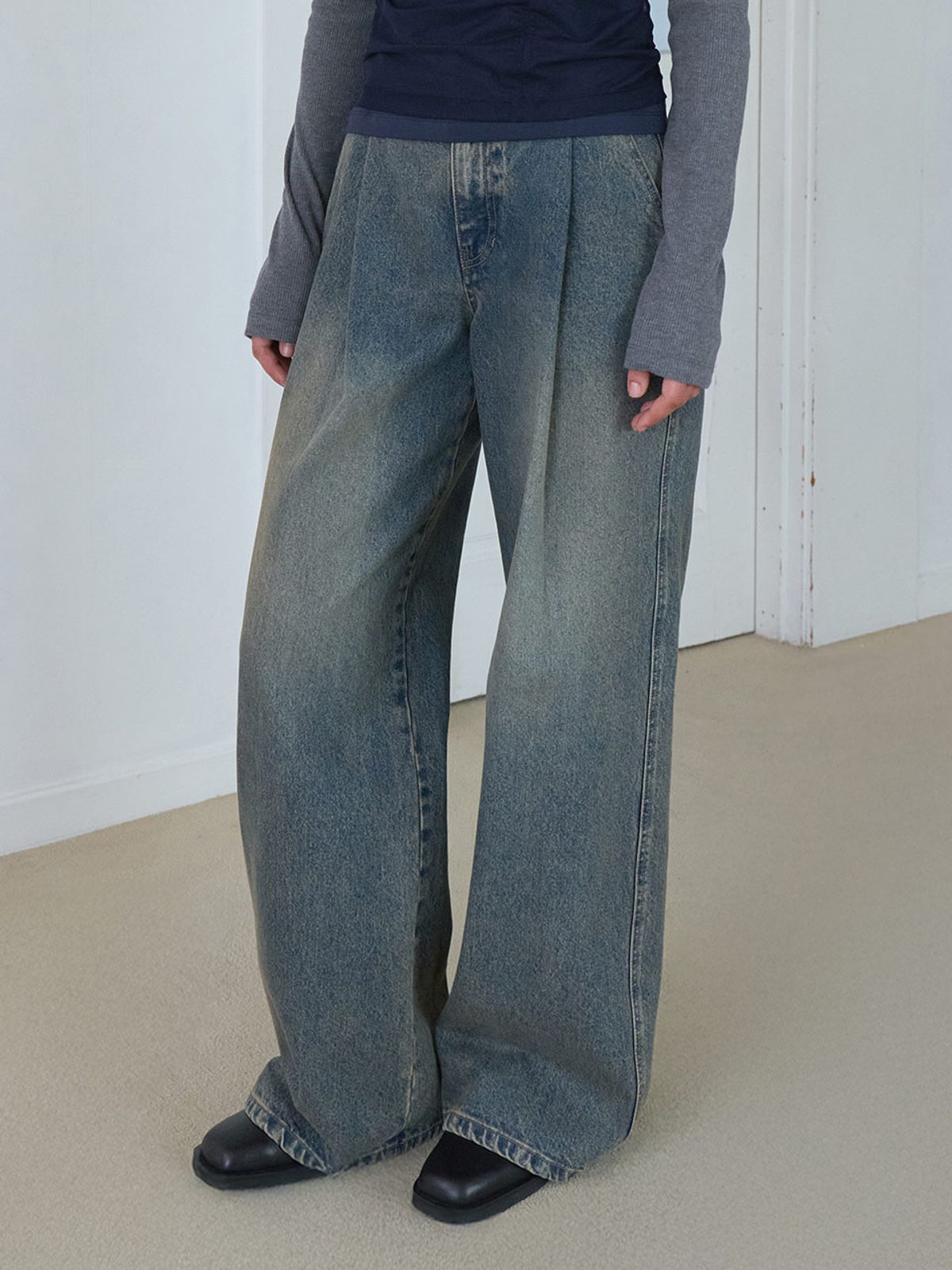 레이브(RAIVE) Color-Dying Tuck Denim Pants VJ5AL376_2color