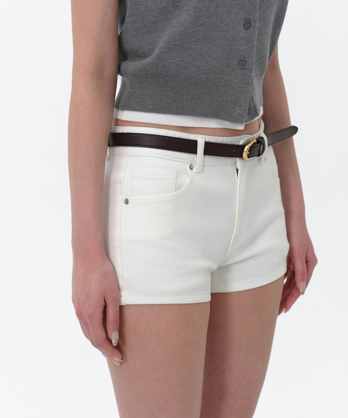 무신사 스탠다드 우먼(MUSINSA STANDARD WOMAN) 우먼즈 마이크로 데님 쇼츠 [화이트]