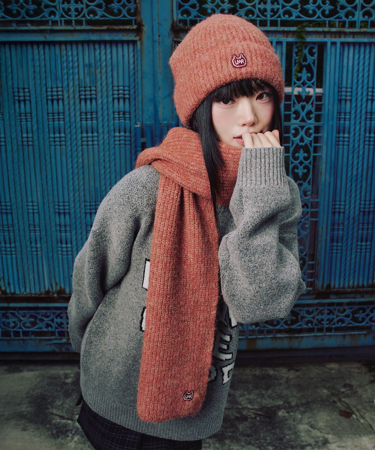 엘엠알(LMR) 심볼 로고 자수 니트 머플러 RED