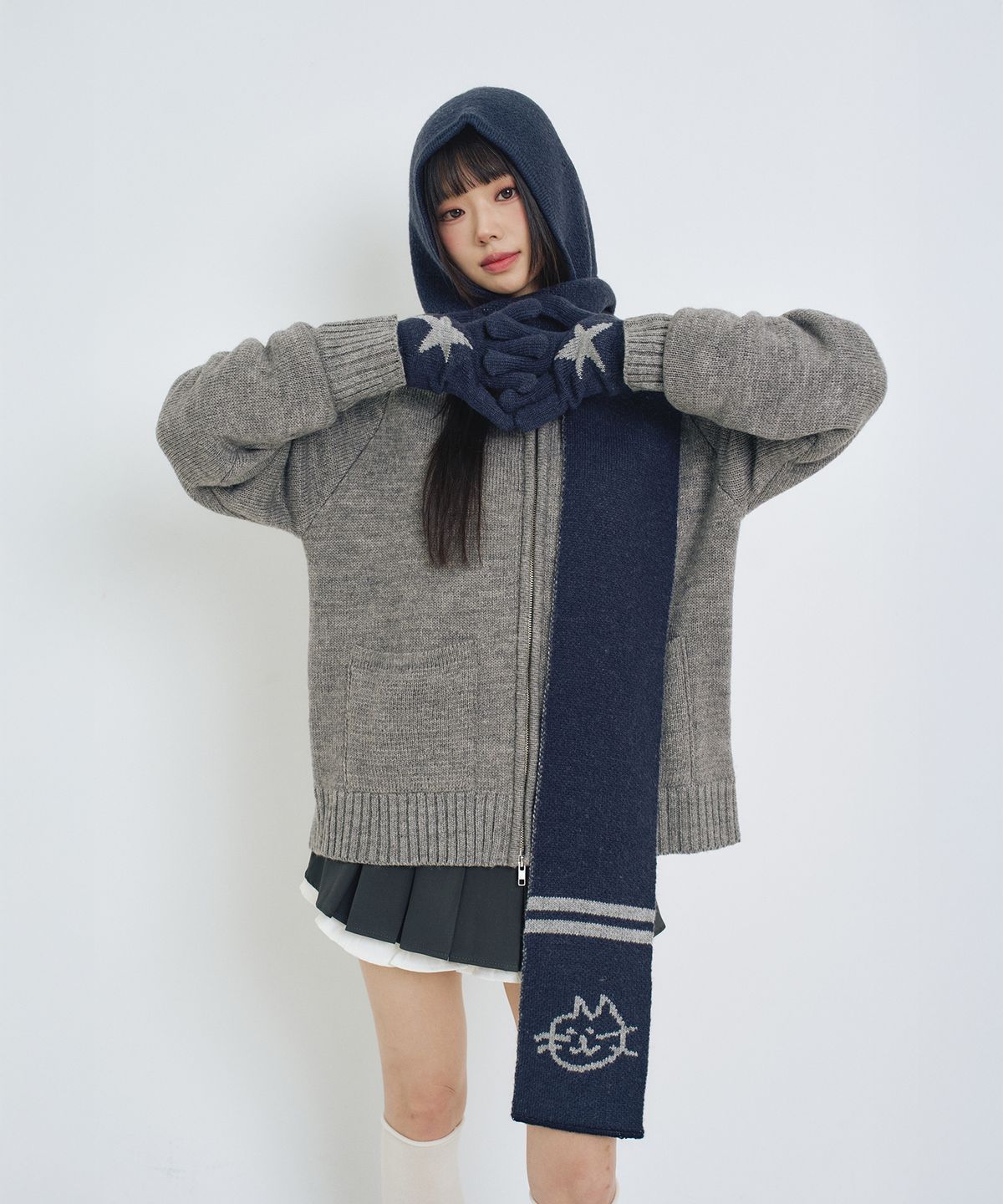 엘엠알(LMR) 그래픽 포인트 니트 후드 머플러 NAVY